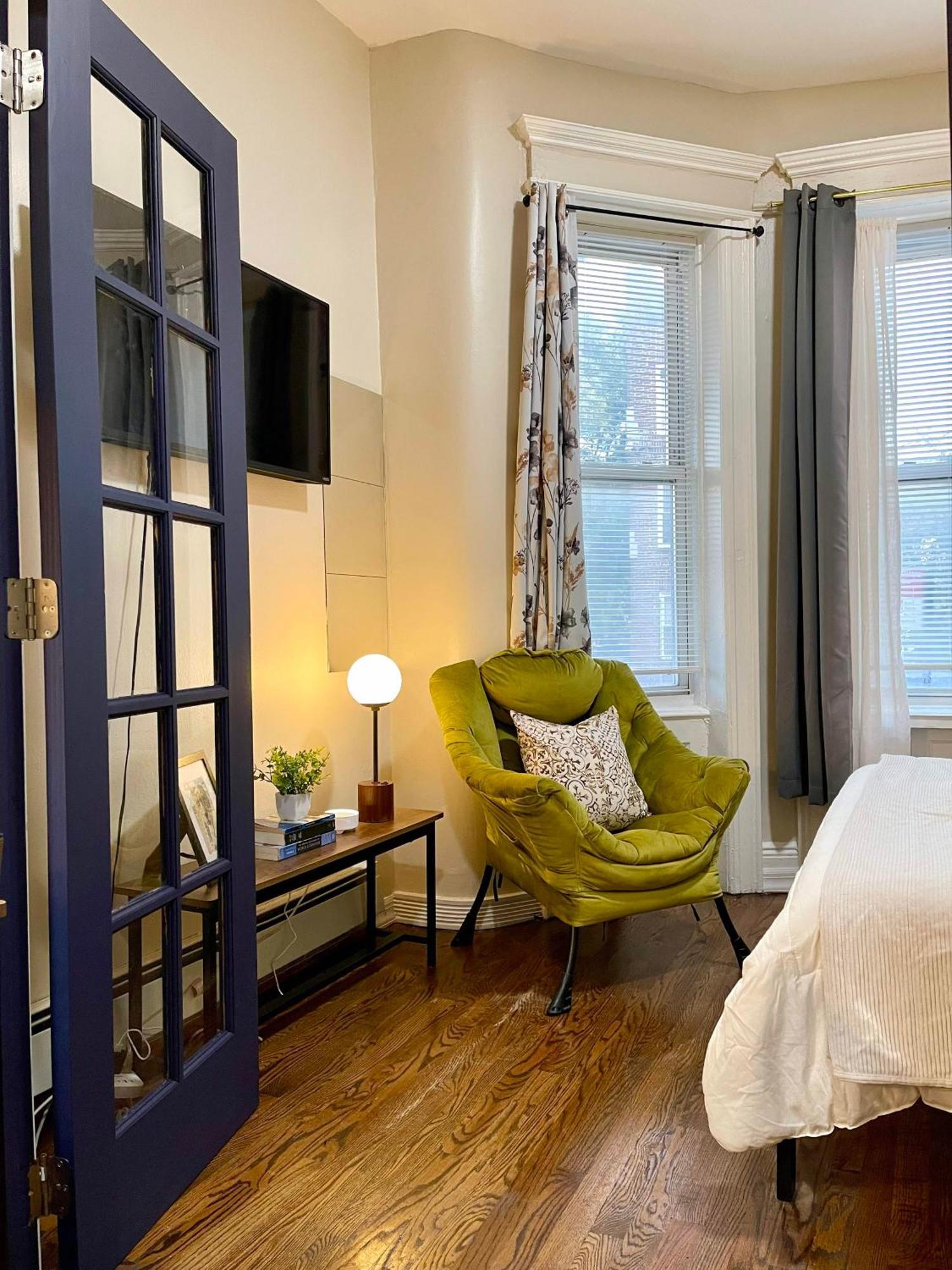 Cozy Staycation - Brooklyn Close To Train Stations *