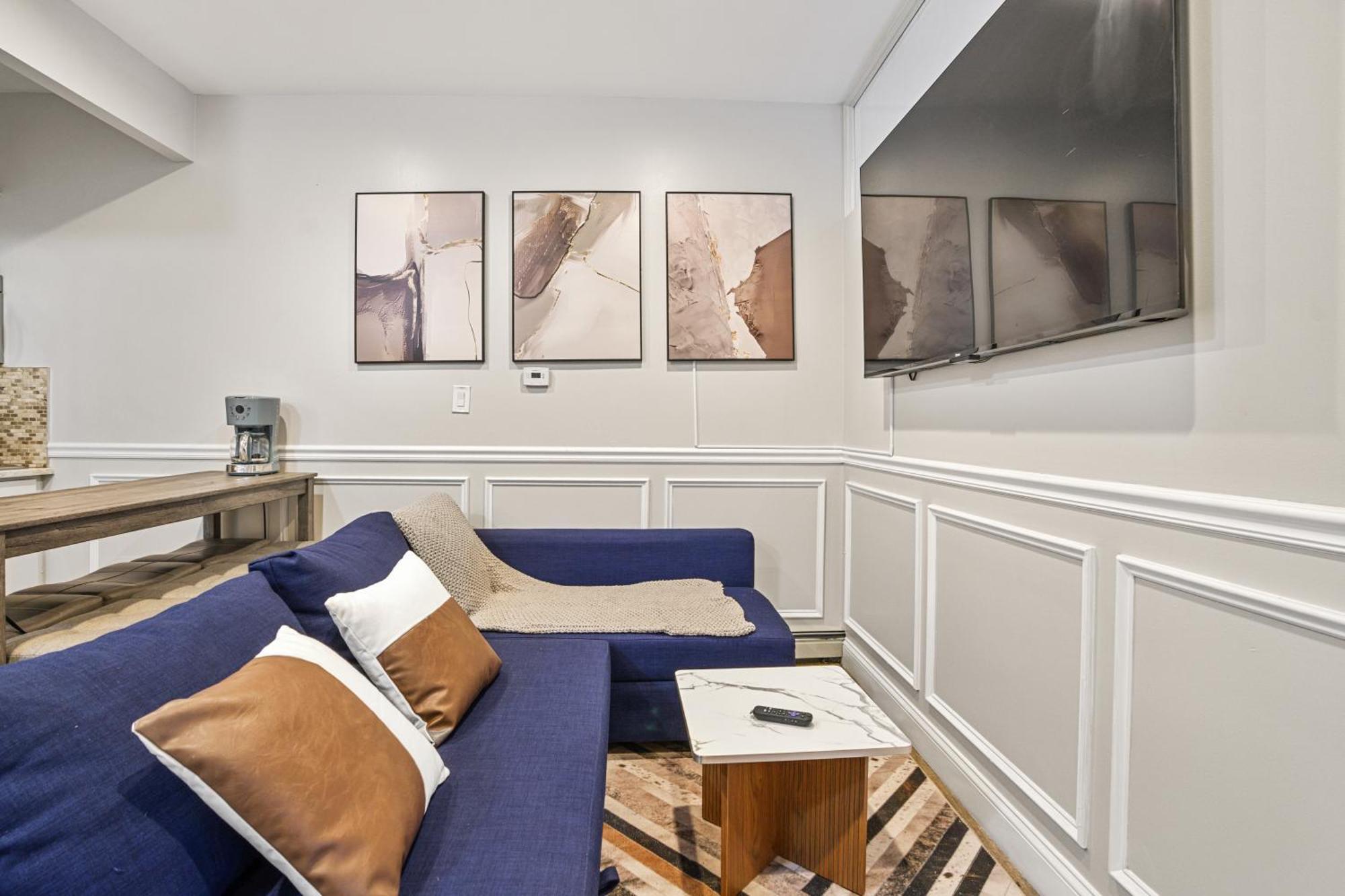 2bd Urban Ease In Lower East Side New York