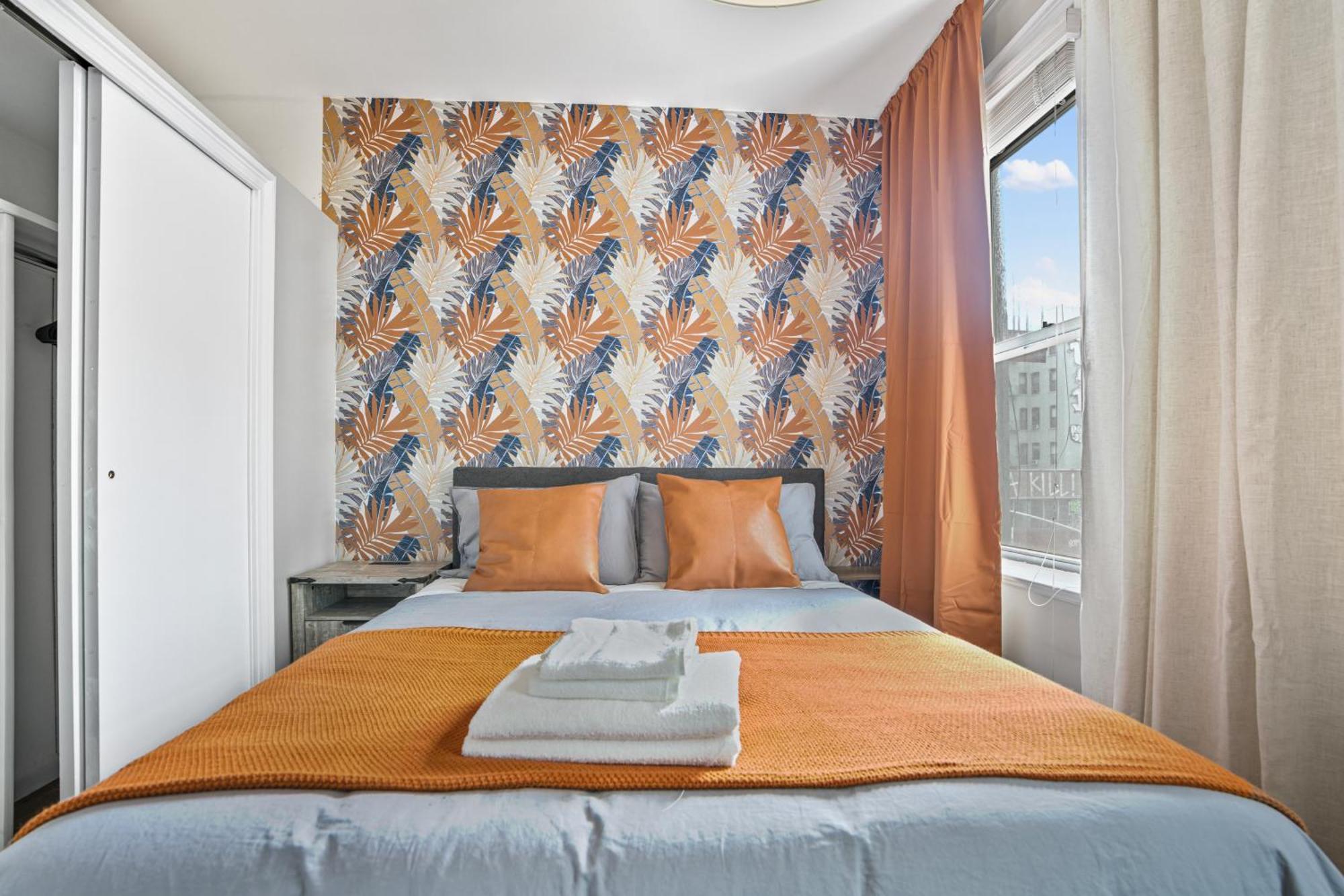 2bd Urban Ease In Lower East Side New York