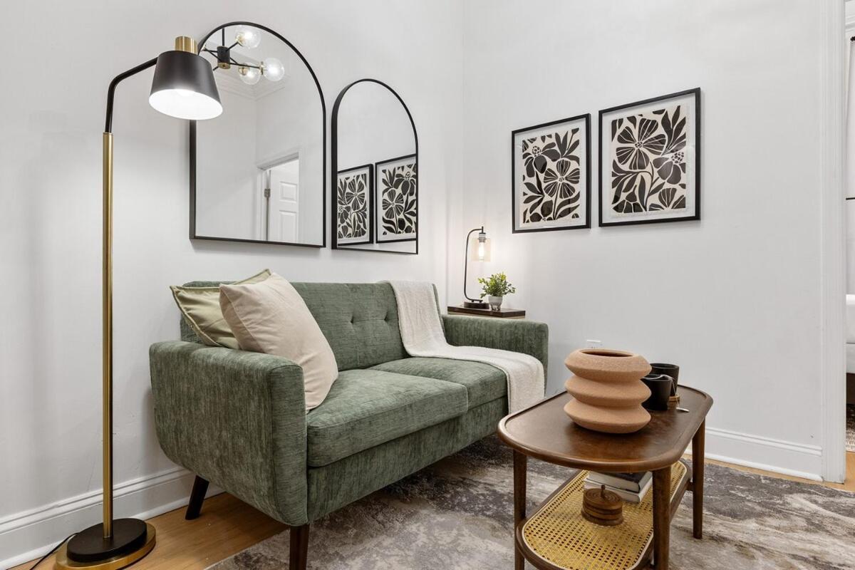 Apartment 2br And 2ba In Historic Brownstone Near Subway *