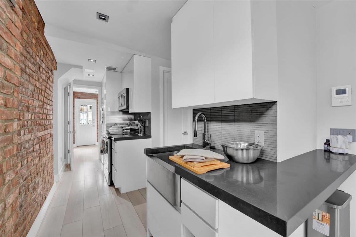 Apartment Soho Designer 2br W Balcony