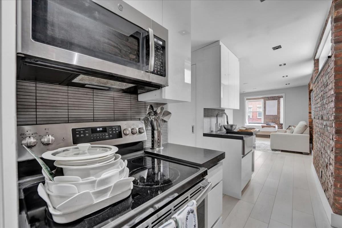 Apartment Soho Designer 2br W Balcony