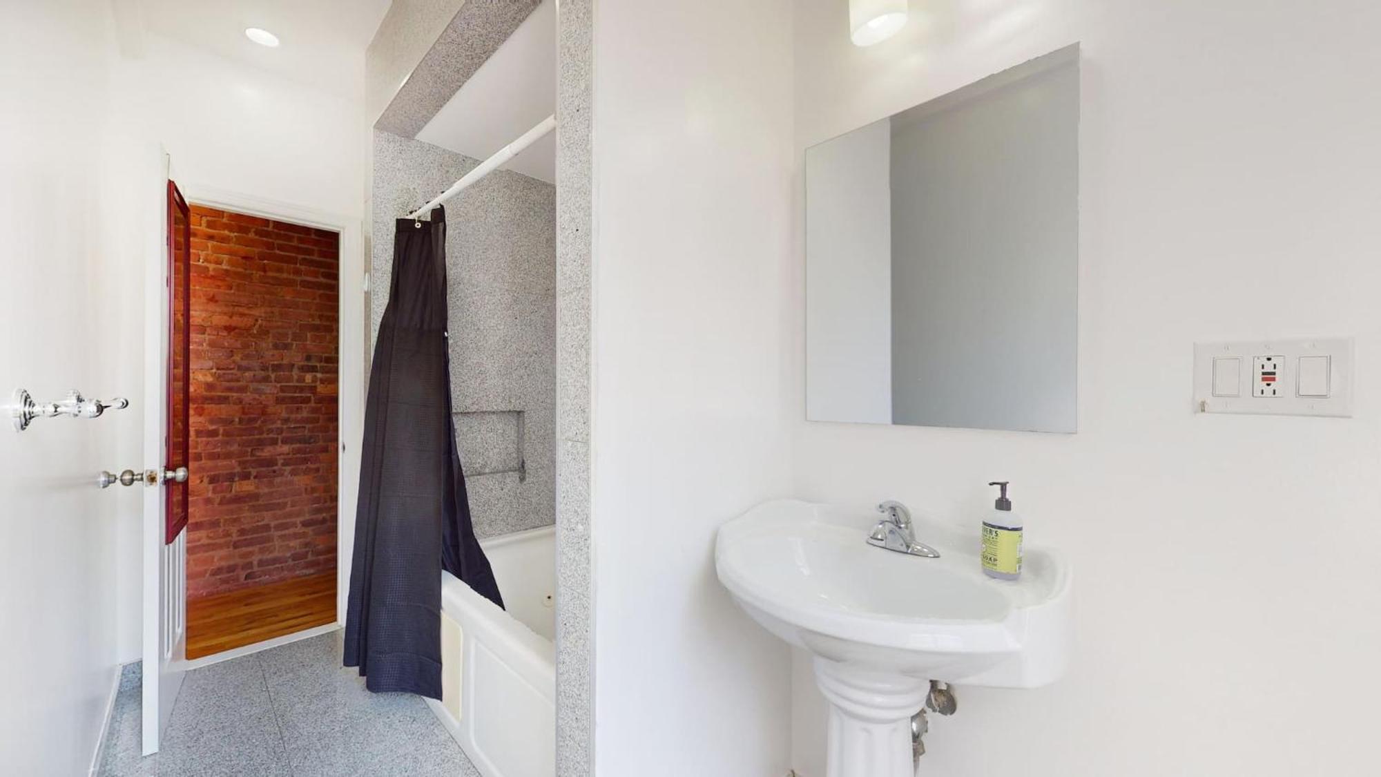 Sunny 4br/2ba Retreat In Morningside Heights, Nyc