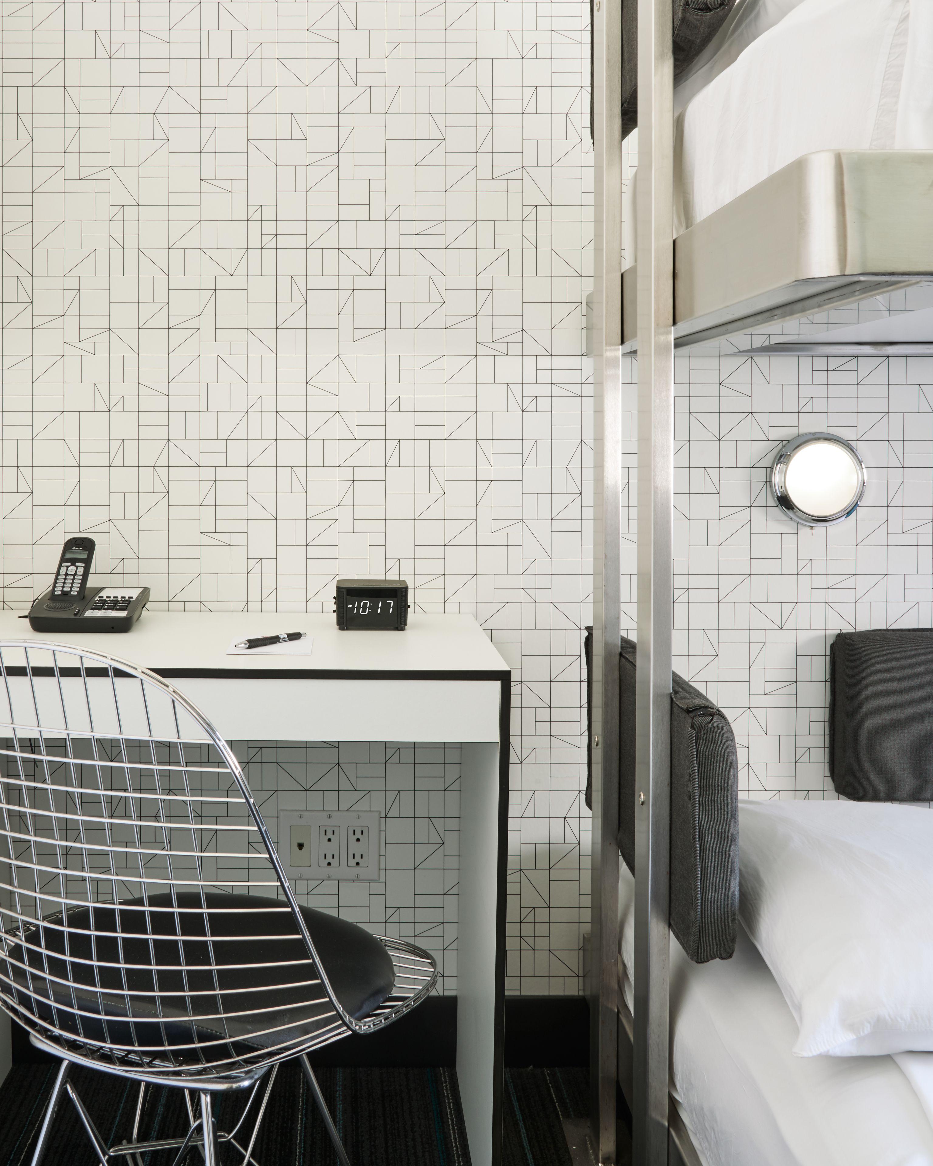 Hotel Pod 51 3*