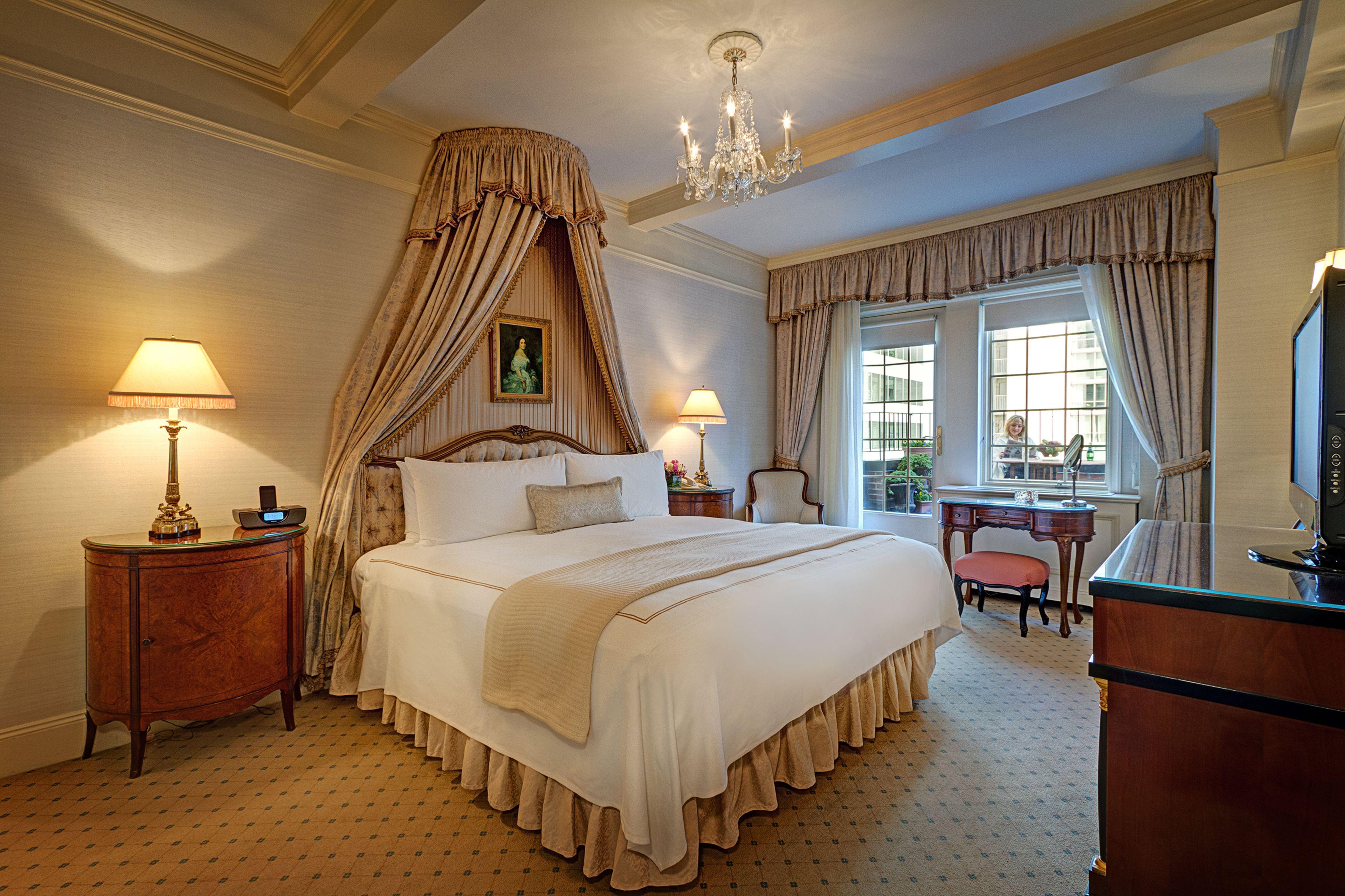 Hotel Elysee By Library Collection New York