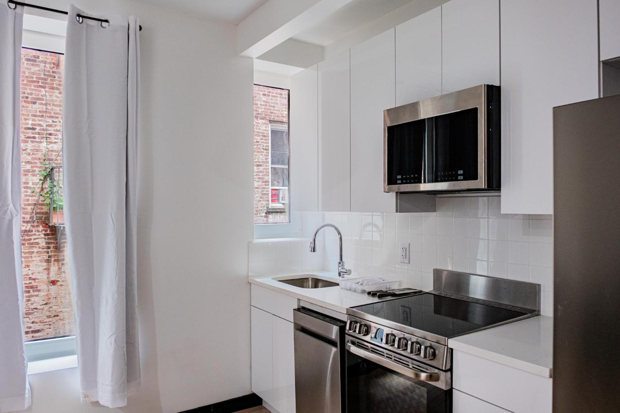 Apartment 4 Bed 4 Bath In Ditmas Park New York