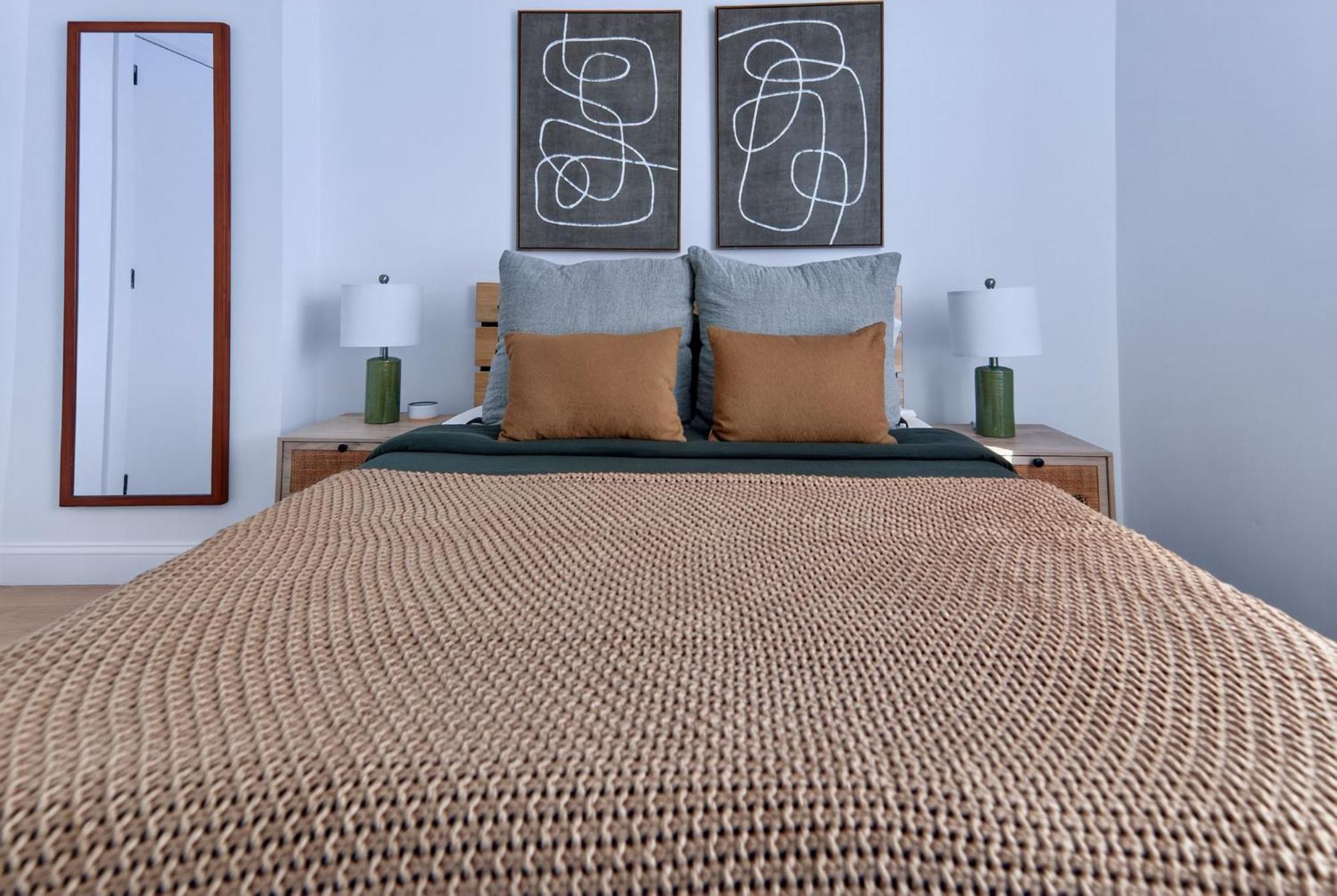 Apartment Spacious 3bedroom With Ac Near Mccarren Park Brooklyn