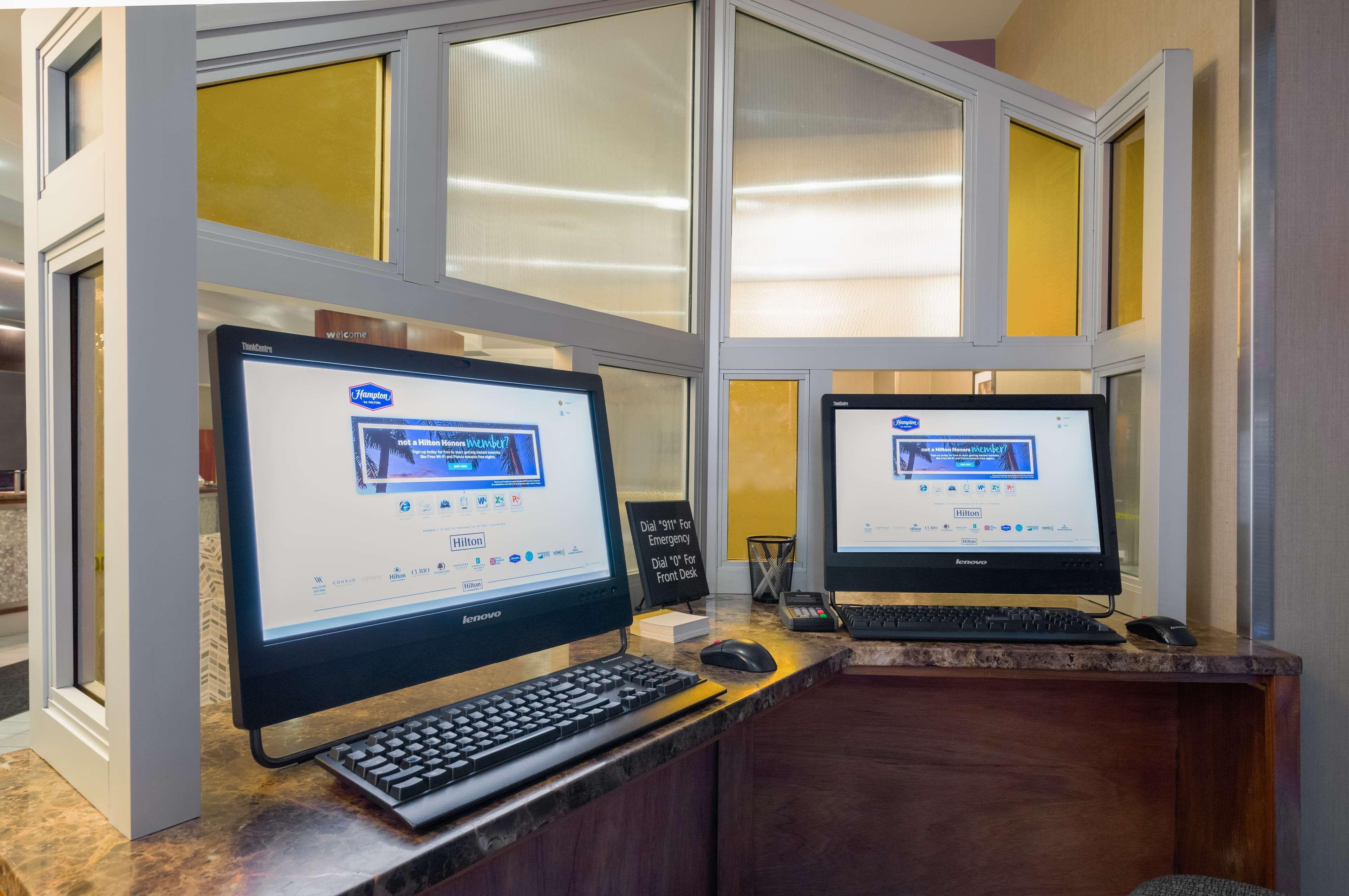 Hampton Madison Square Garden 3*