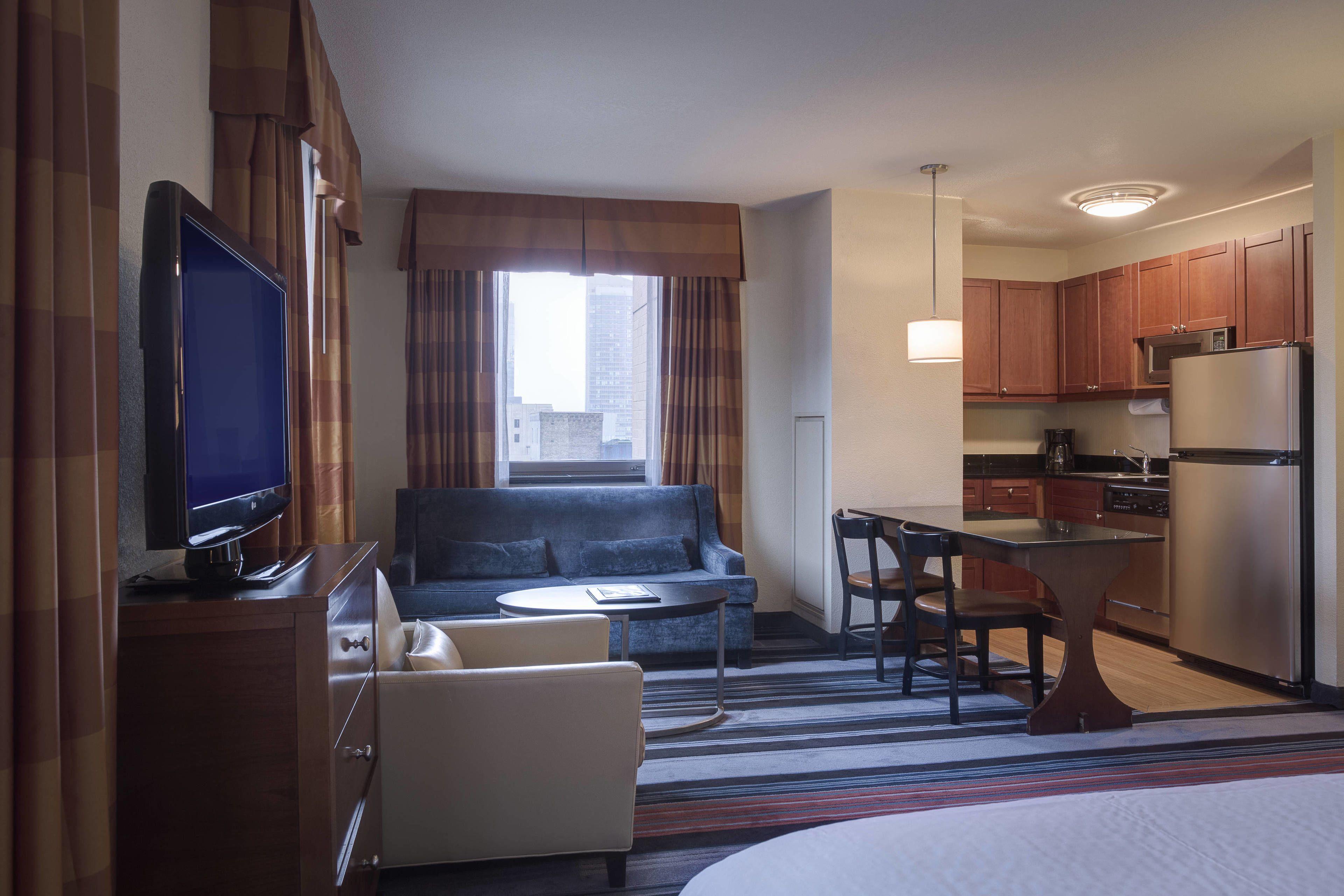 By Marriott Manhattan/times Square Hotel New York