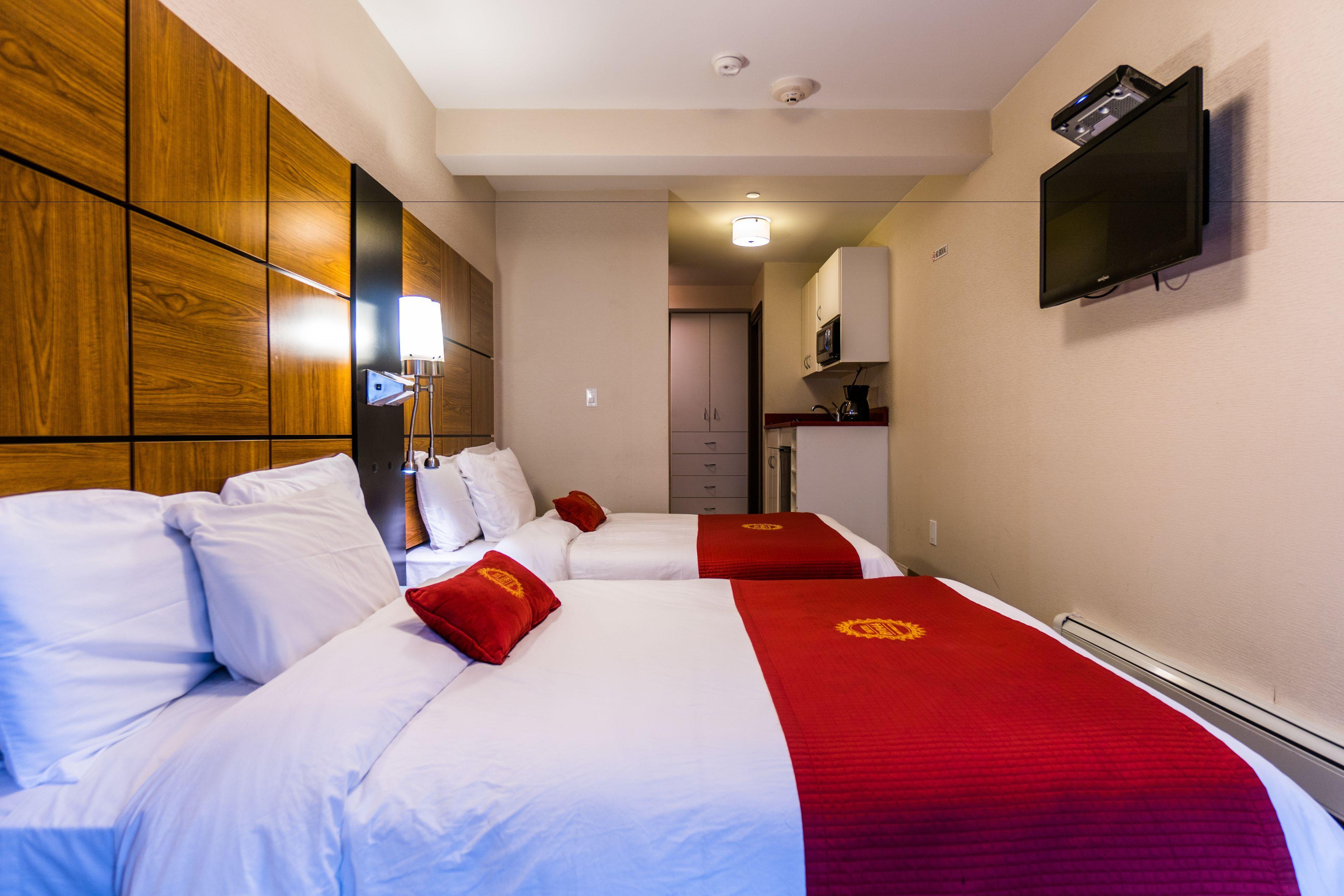 Hotel Five44 3*