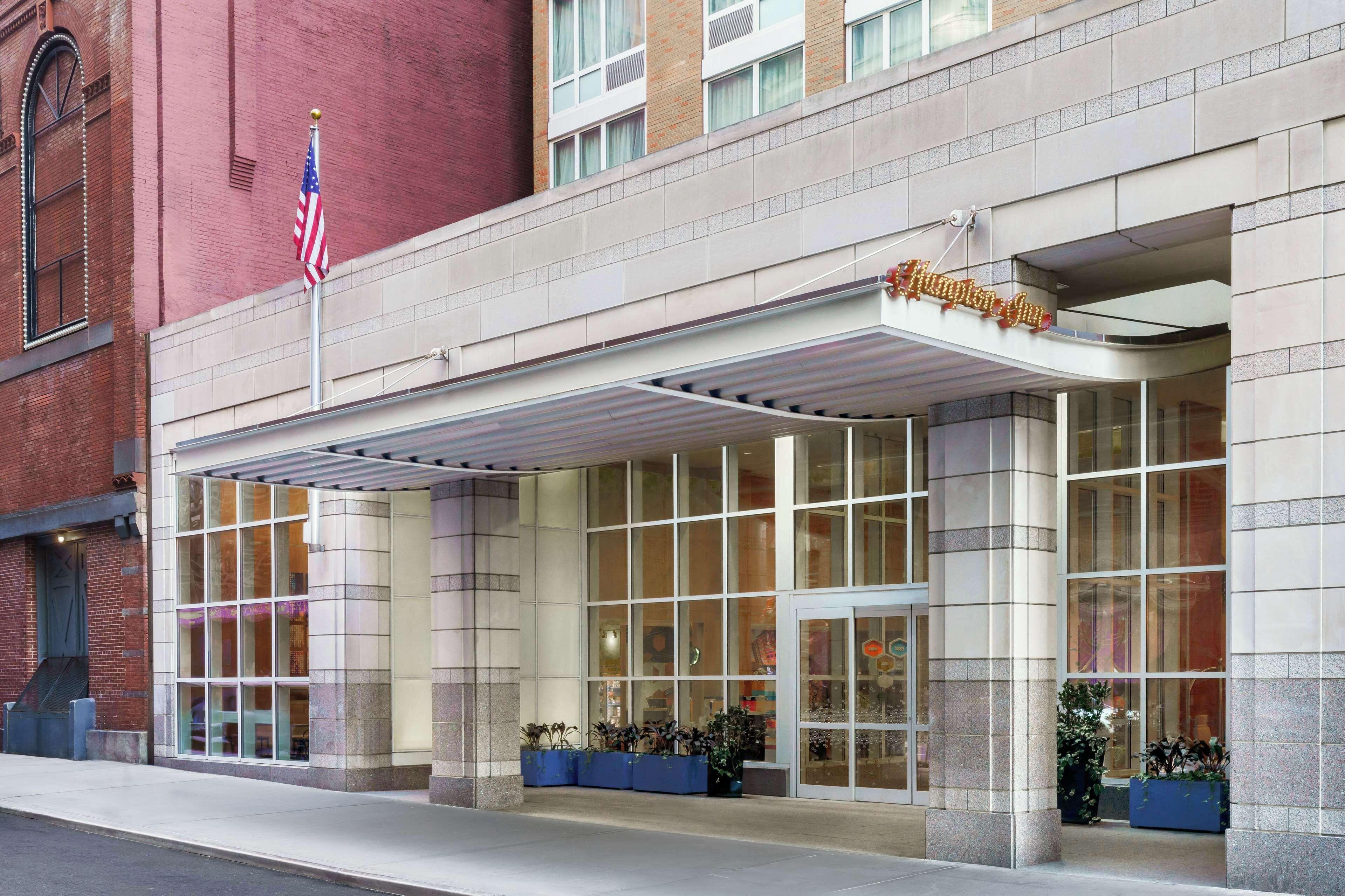 Hotel Hampton Times Square 3*