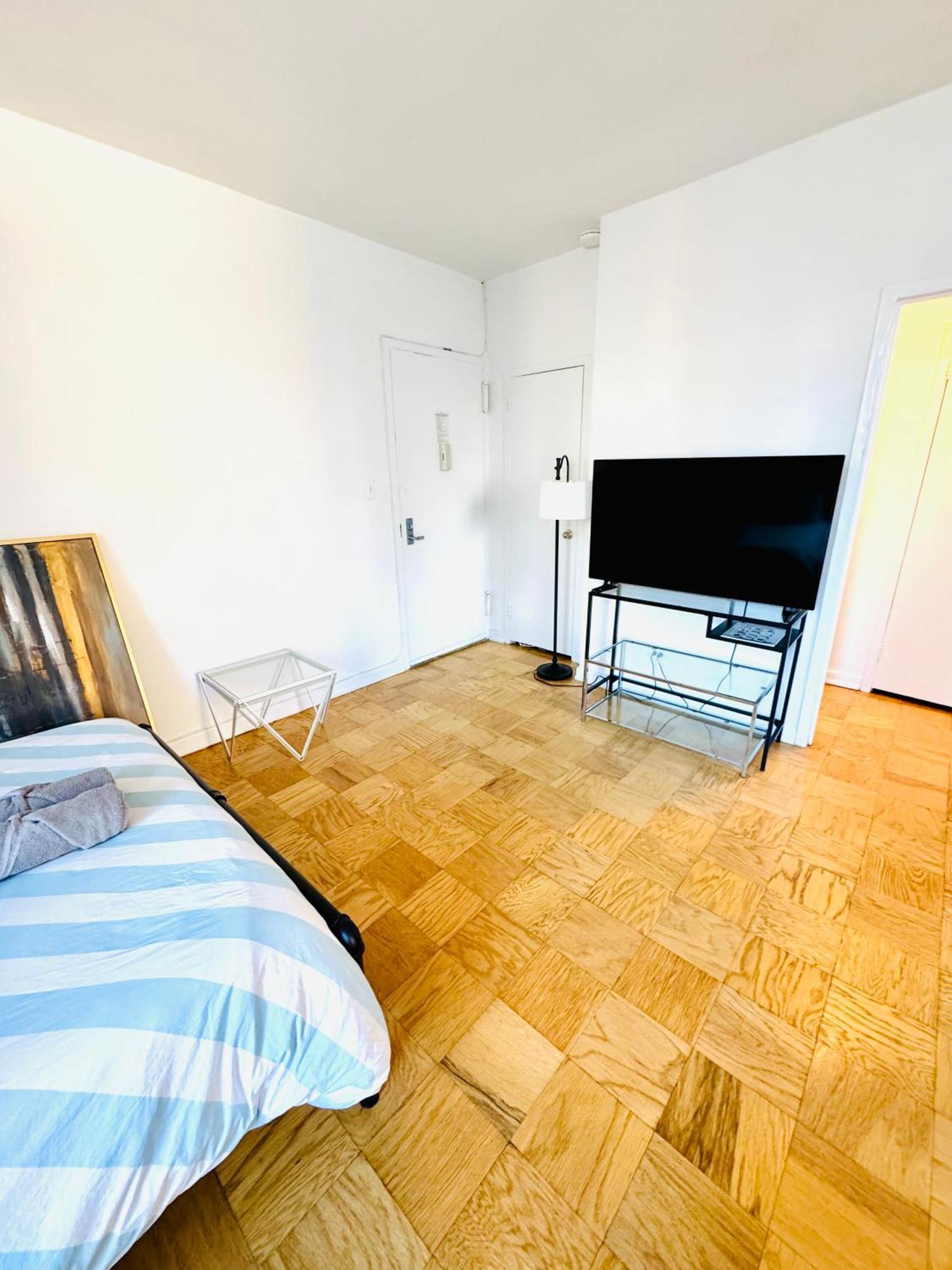 Apartment Midtown Park Ave Charming Chrysler View Corner *