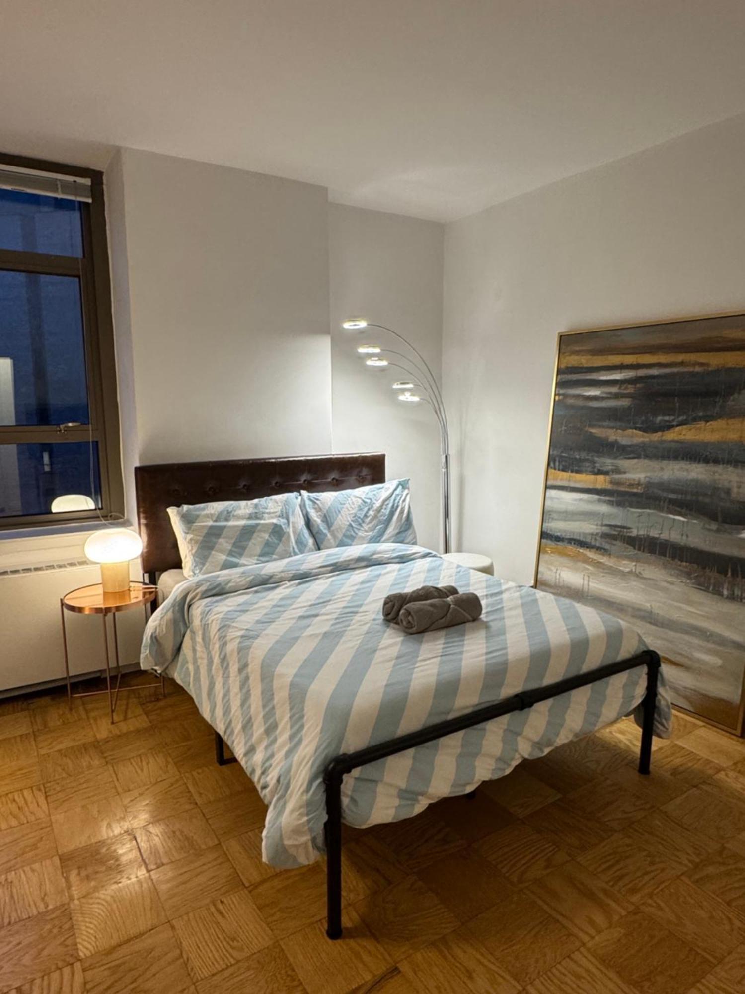 Apartment Midtown Park Ave Charming Chrysler View Corner