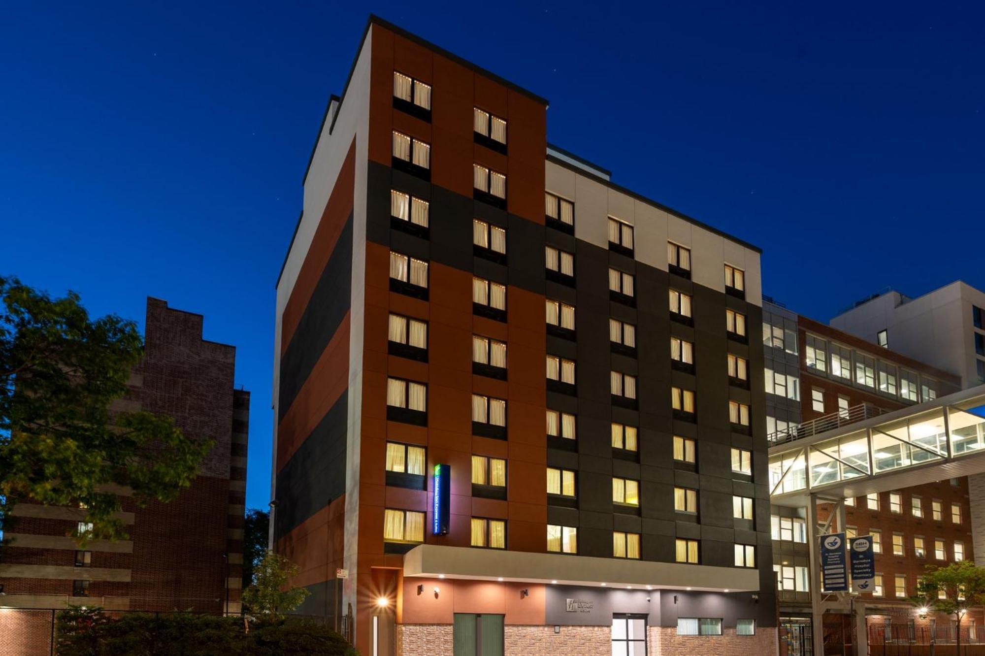 Express & Bronx - Zoo Area By Ihg 2*
