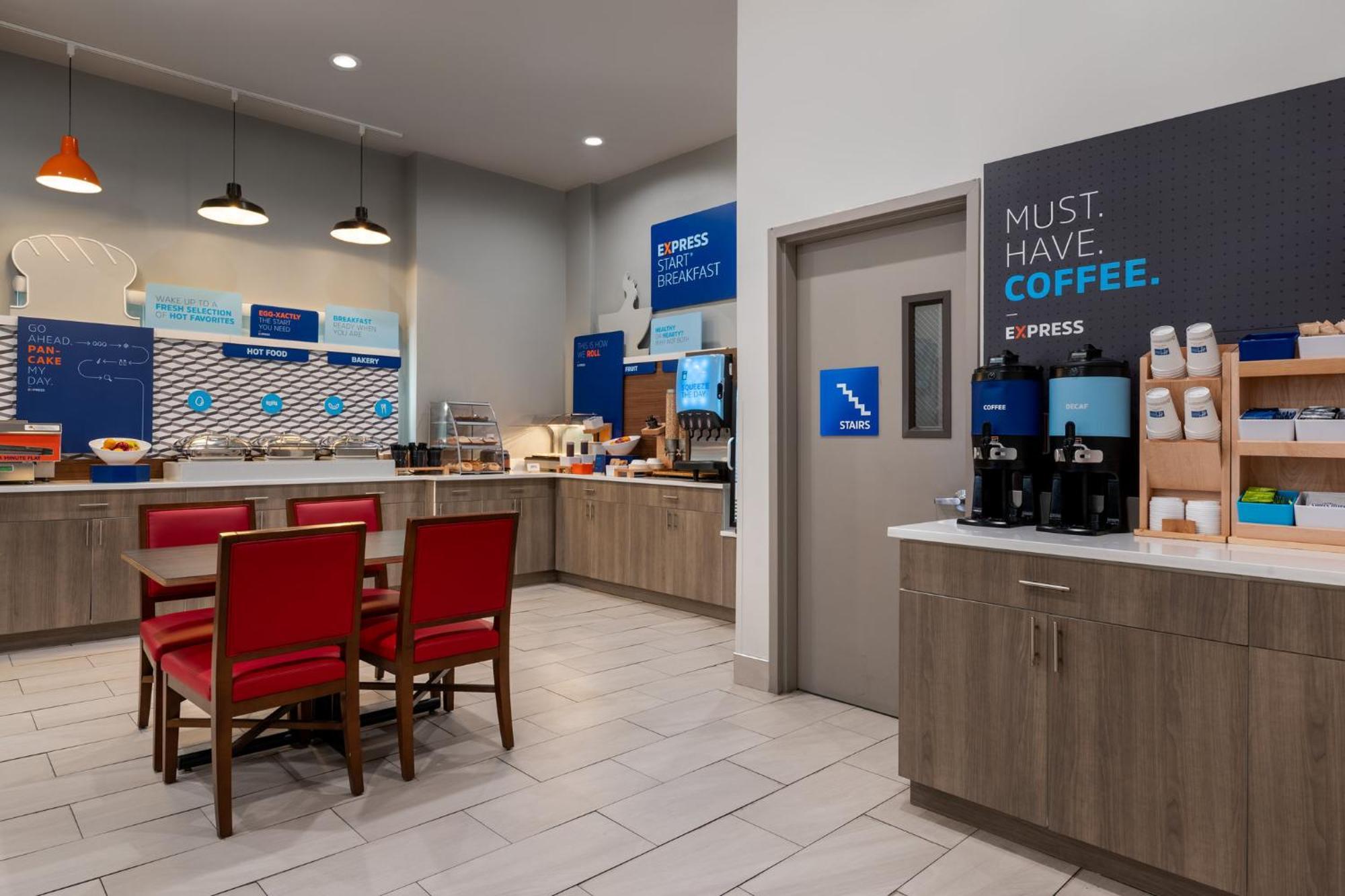 Express & Bronx - Zoo Area By Ihg Hotel