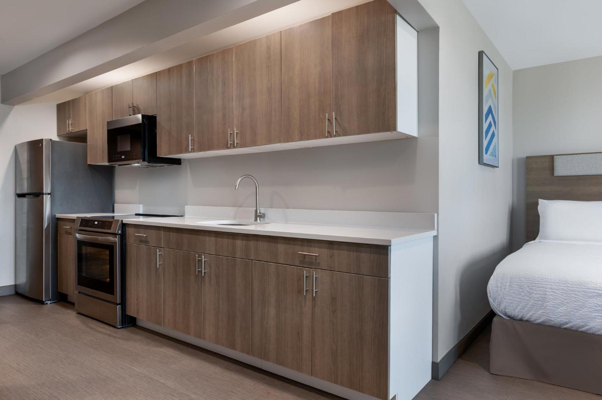 Express & Bronx - Zoo Area By Ihg Hotel New York