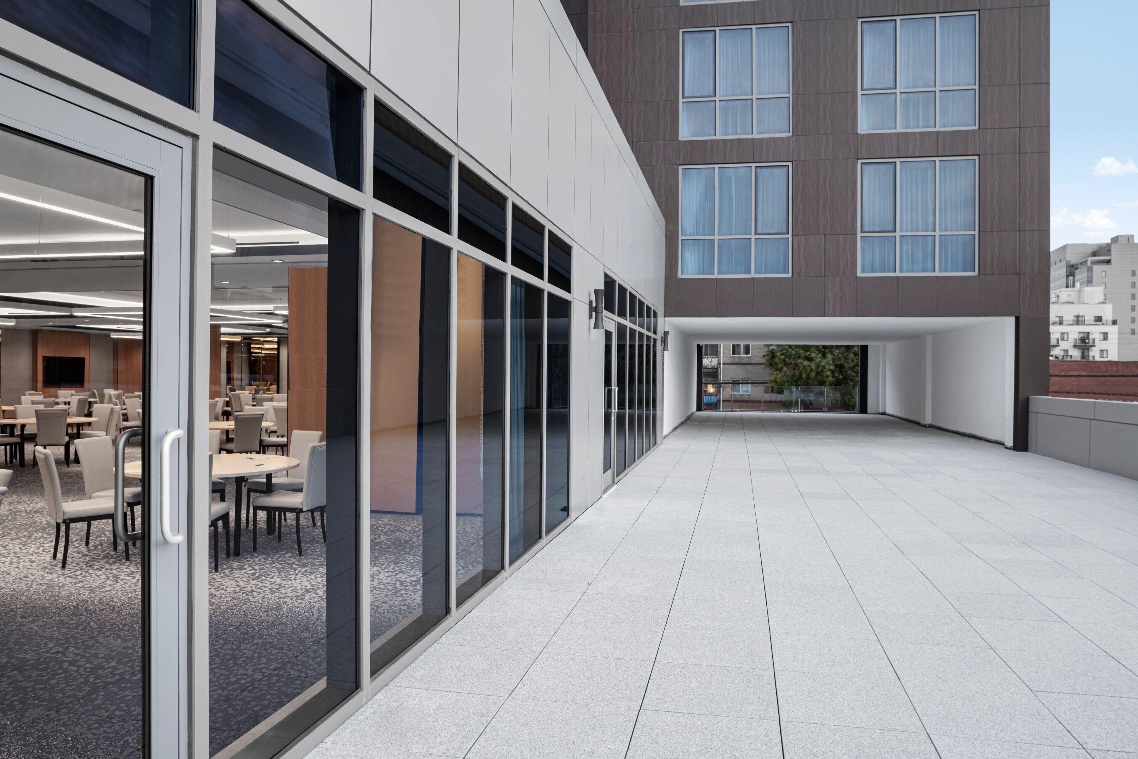 Hotel Four Points By Sheraton Flushing 4*