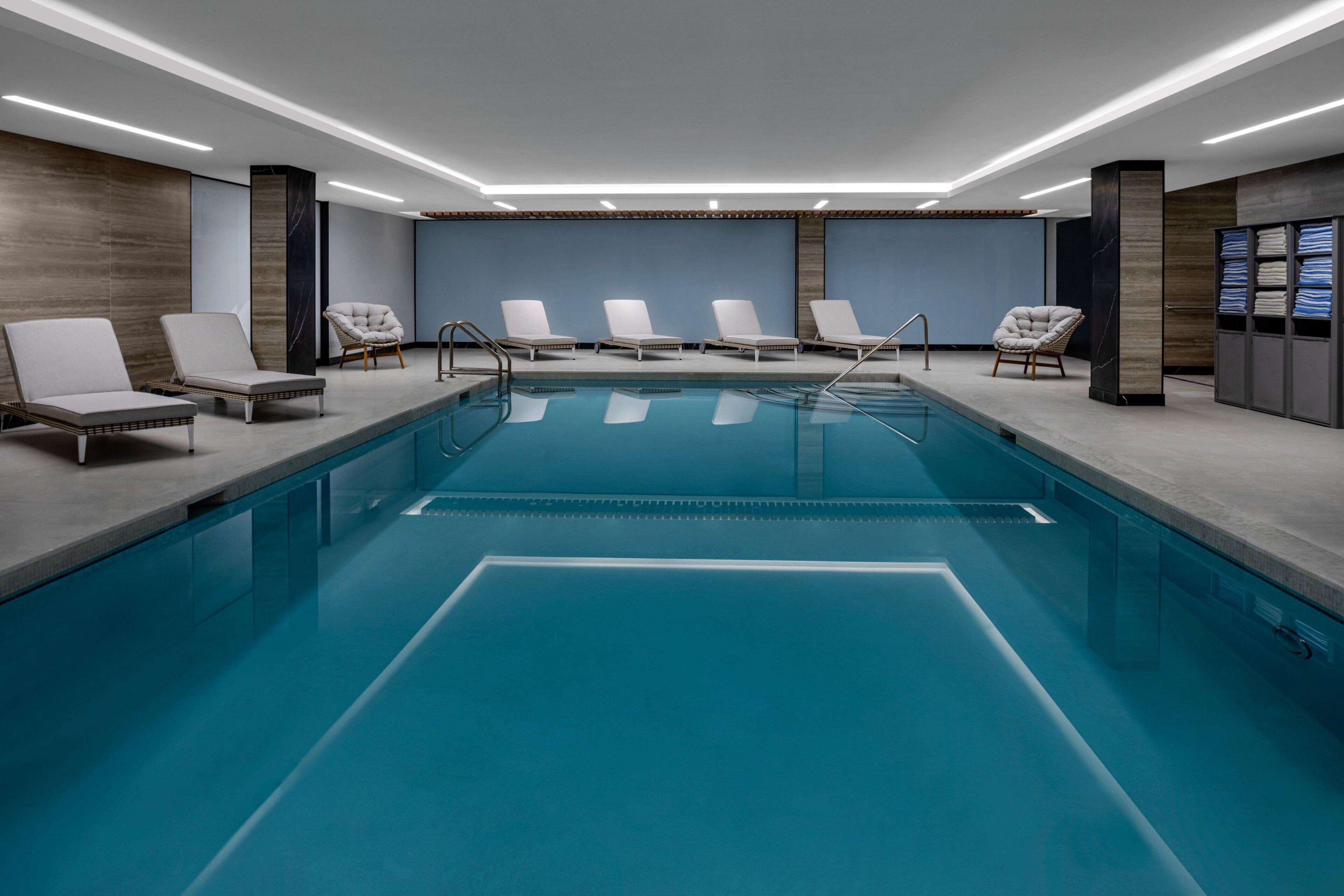 Four Points By Sheraton Flushing 4*