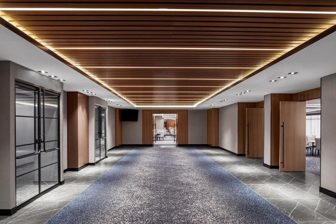 Hotel Four Points By Sheraton Flushing 4*