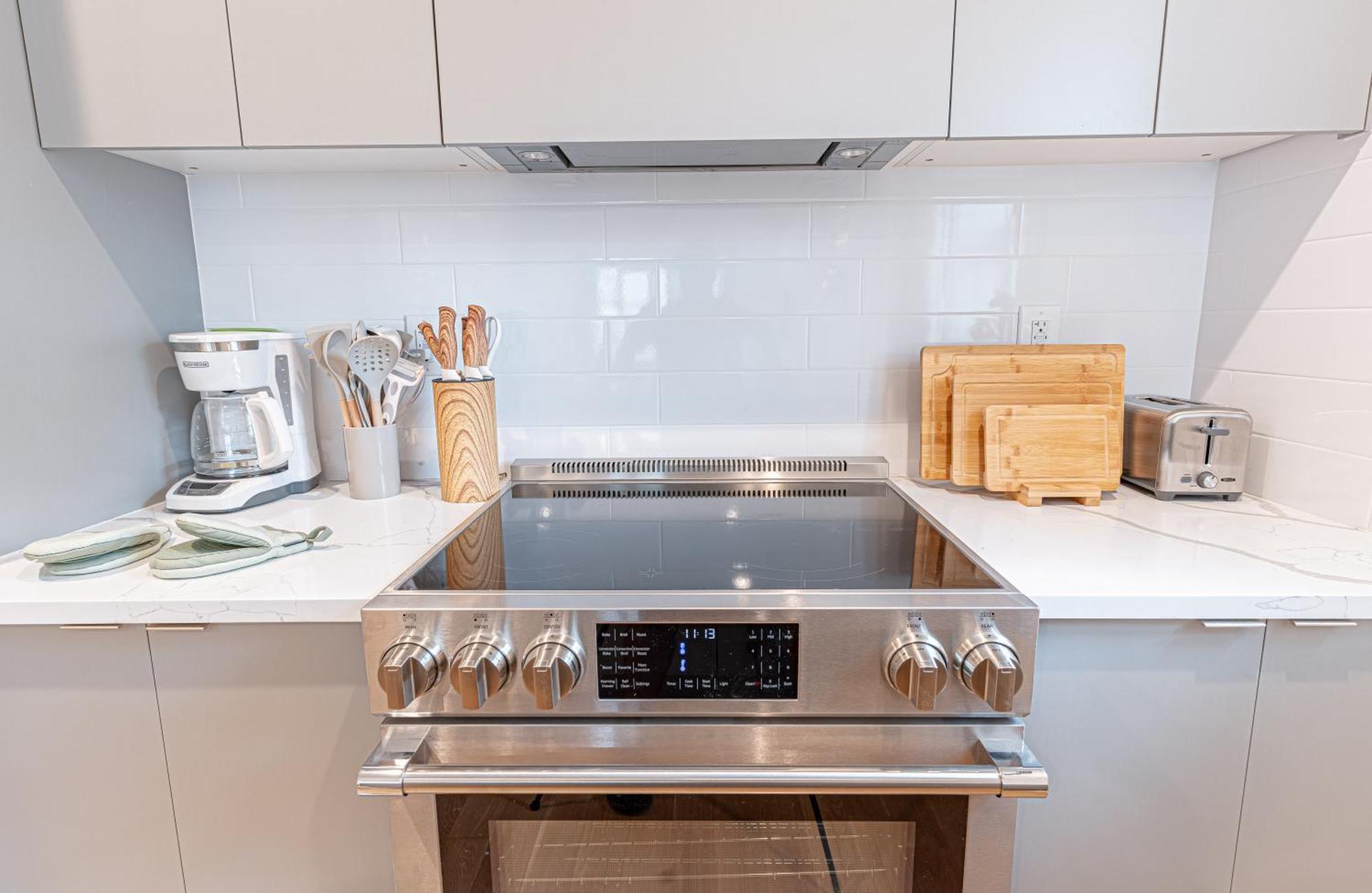 Scandinavian In Brooklyn W Balcony Near Park