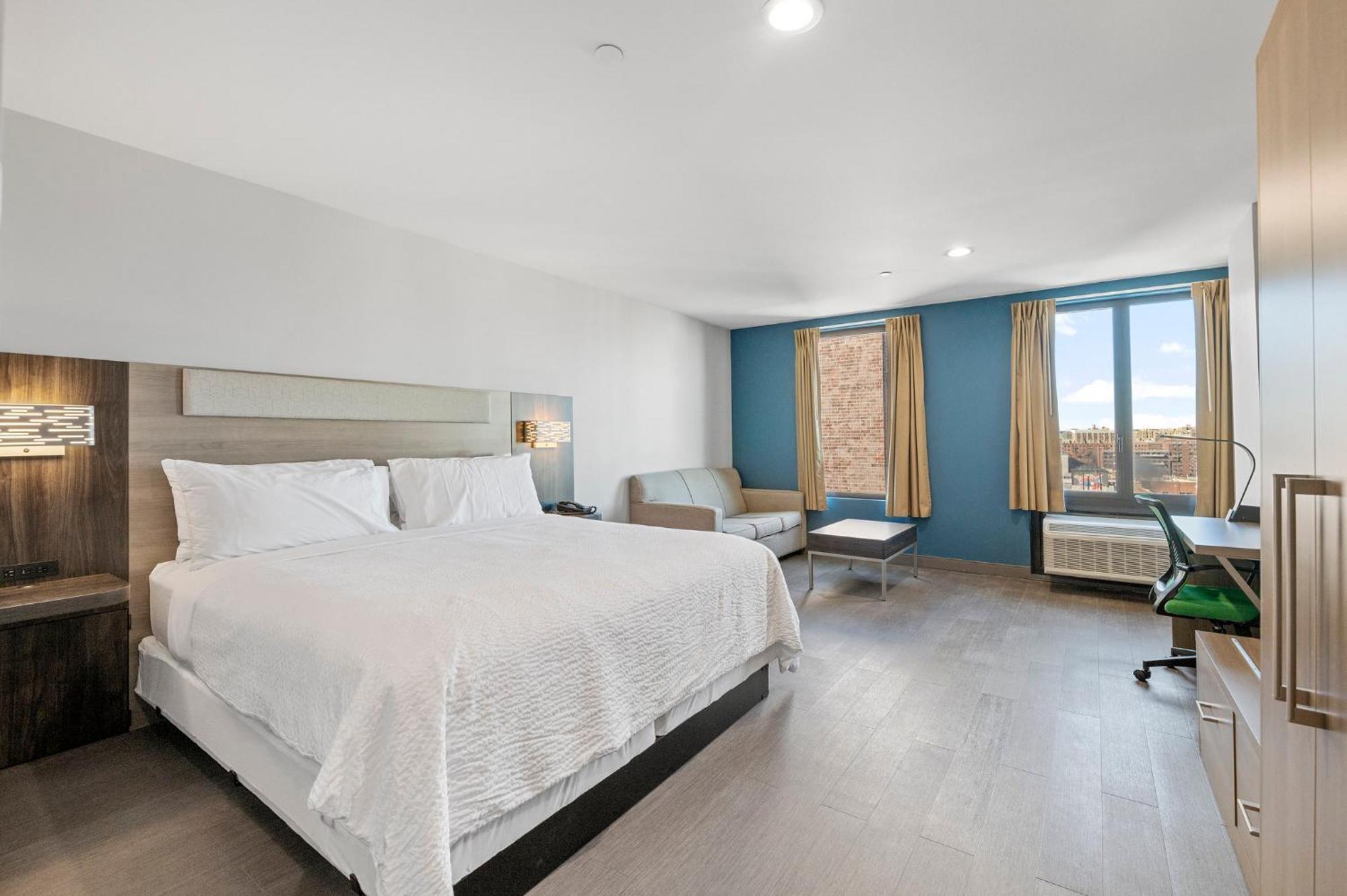 Express & Bronx - Zoo Area By Ihg