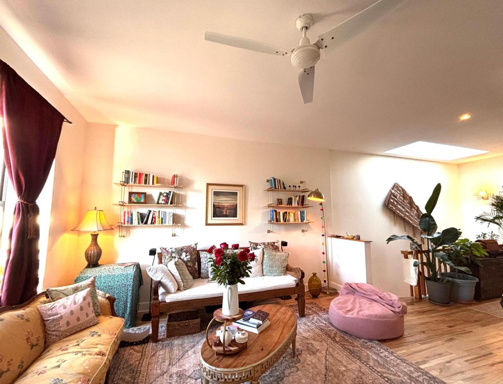 Luxurious Bedroom Homestay