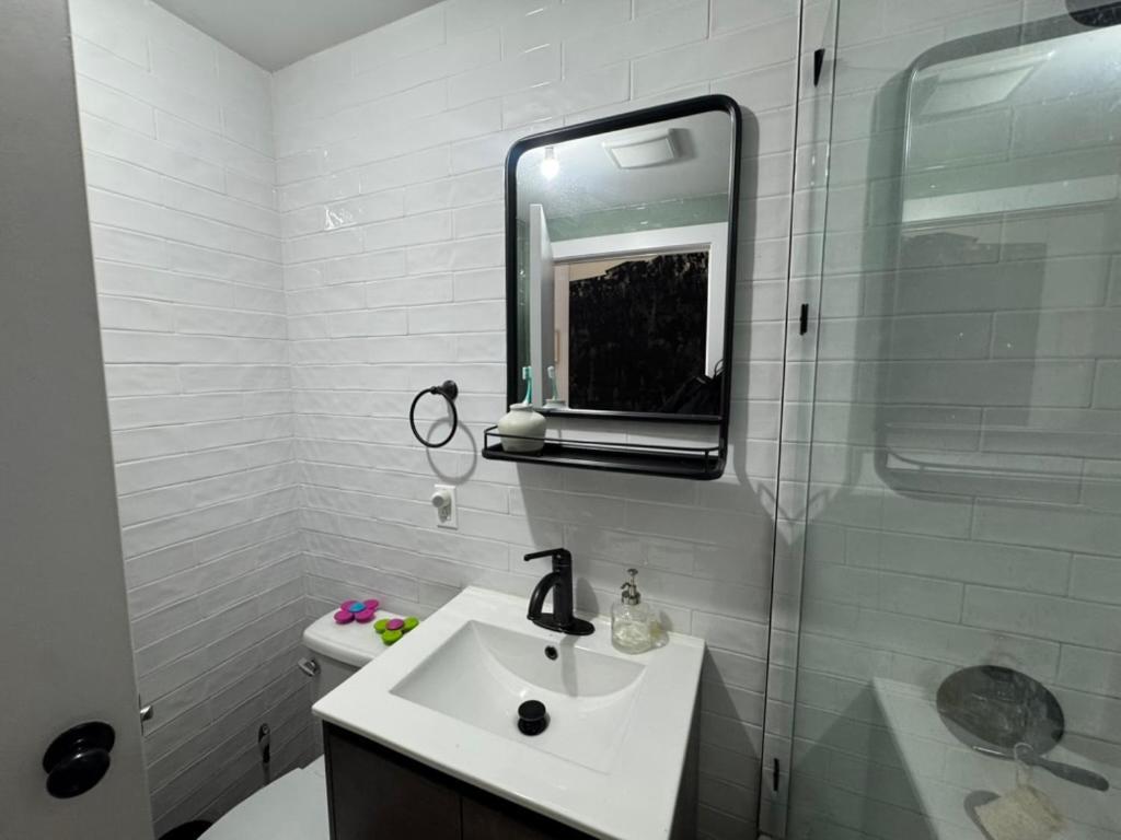 Brooklyn Artist Loft- * New York
