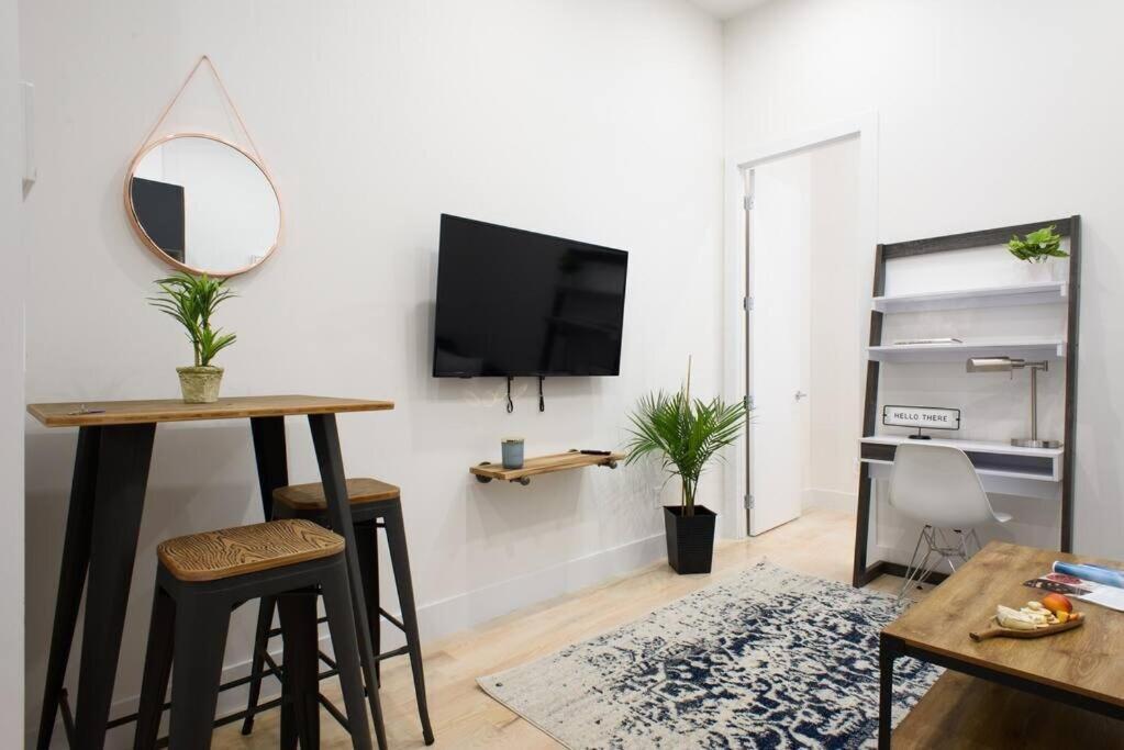 Apartment 78-4d Quality 1br W&d Skylight By Park *