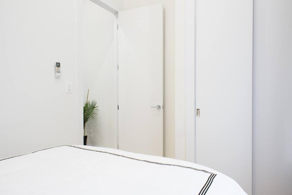 78-4d Quality 1br W&d Skylight By Park