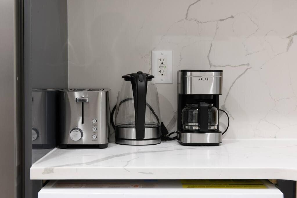 78-4d Quality 1br W&d Skylight By Park Apartment