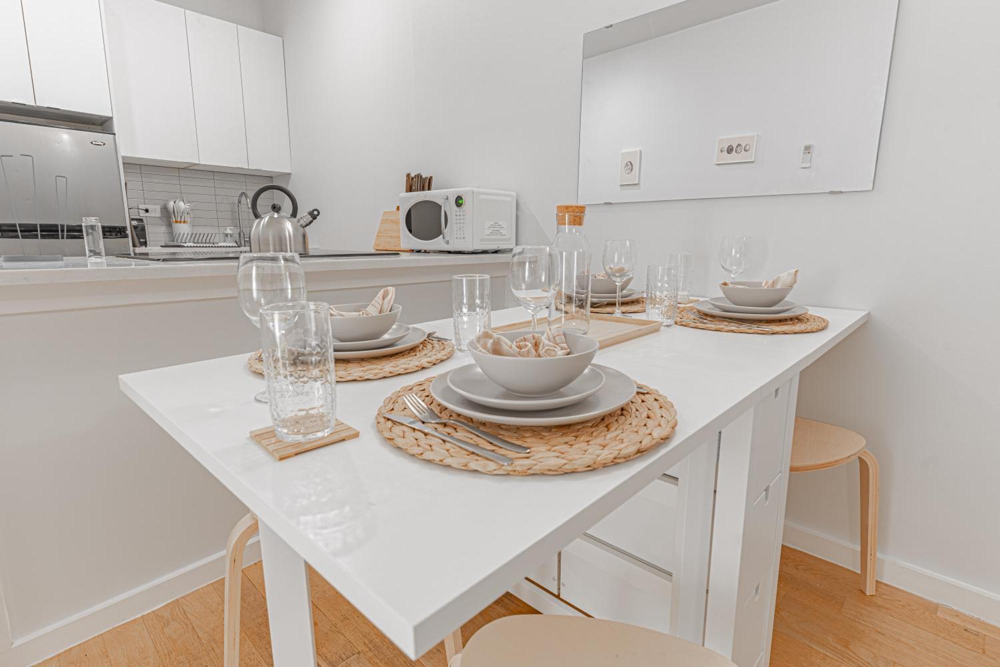 Apartment Stylish 2br Close To Williamsburg