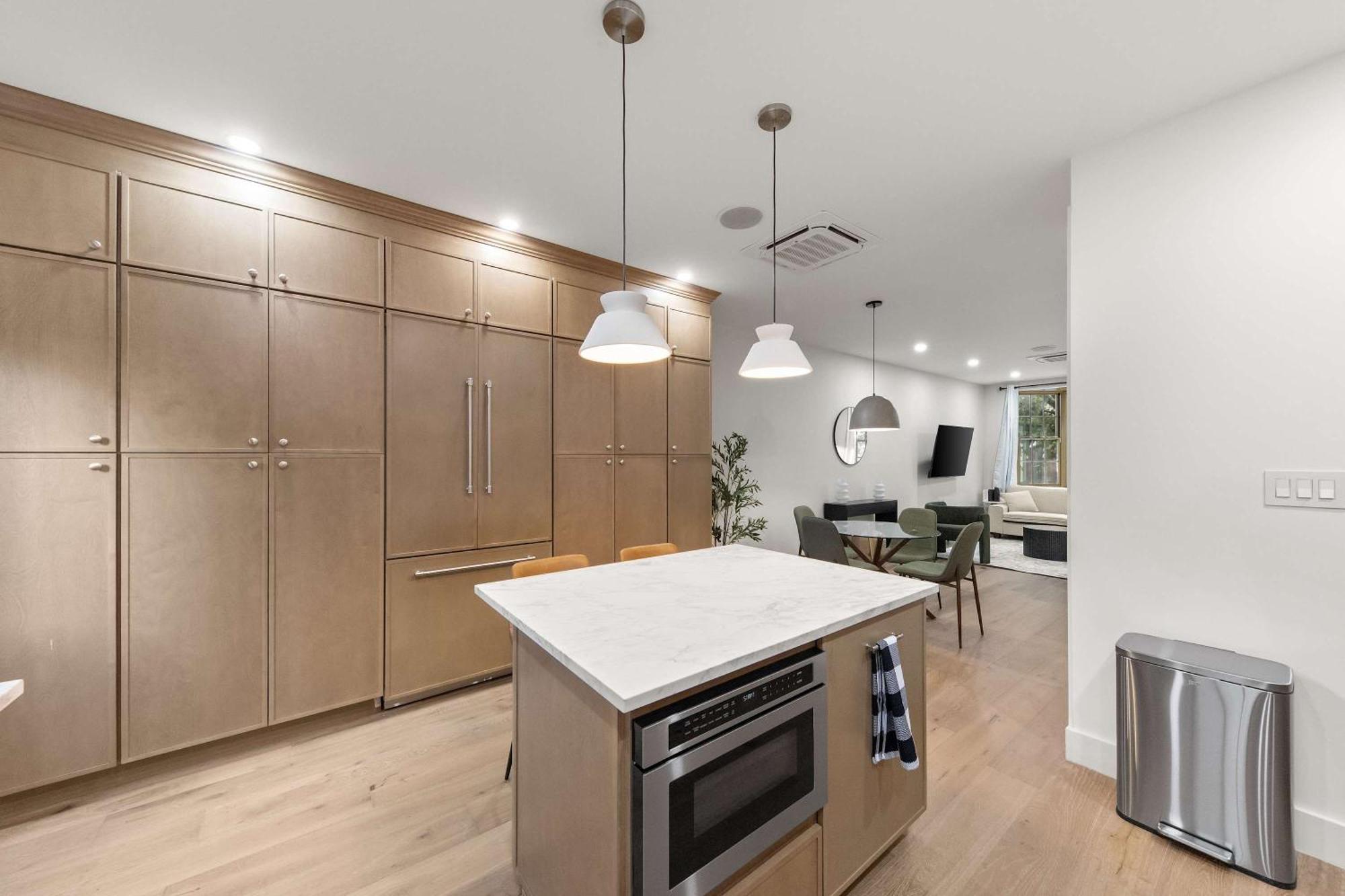 10-1 Stylish Townhouse Oasis In Greenpoint Holiday home *