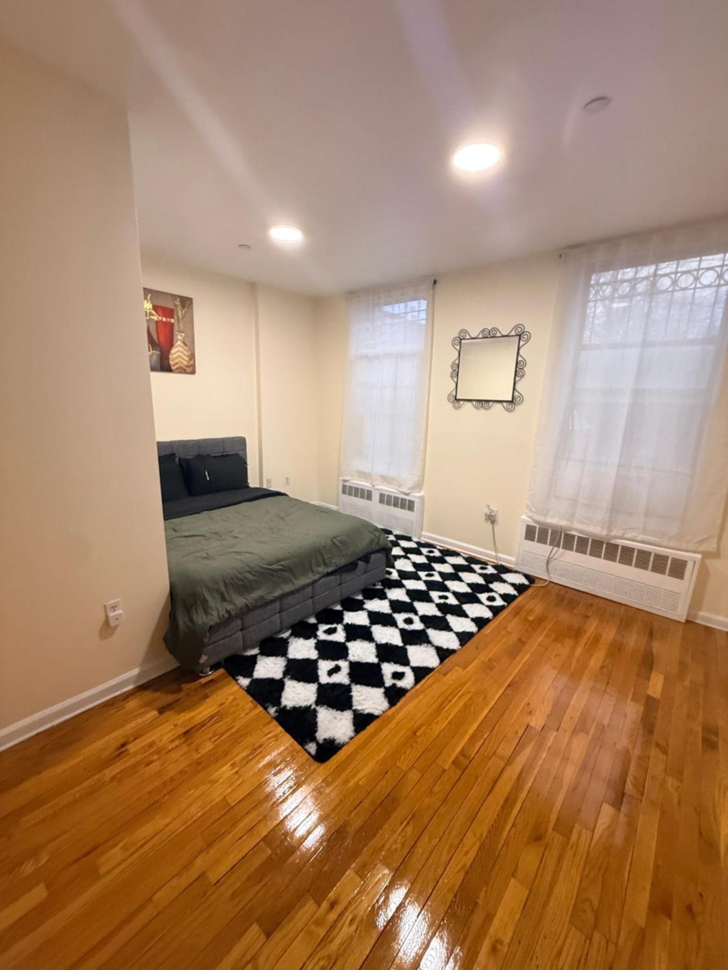 Throopstar Apartment *