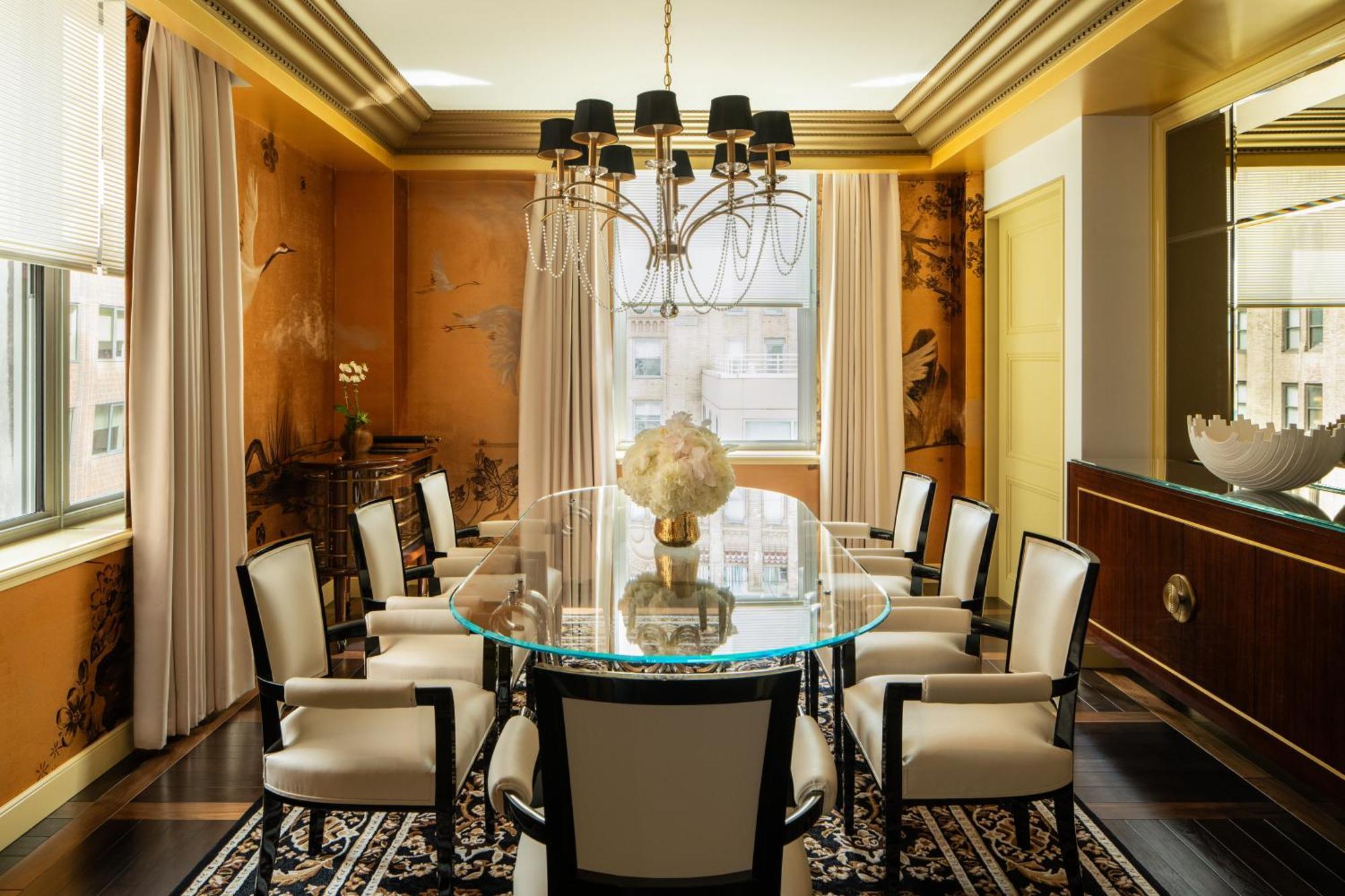 Waldorf Astoria Hotel 5*