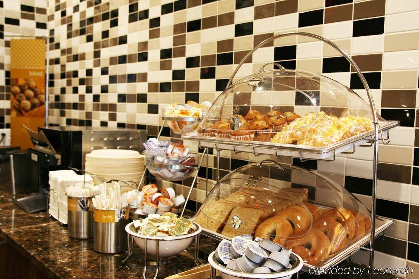 Hampton Madison Square Garden 3*