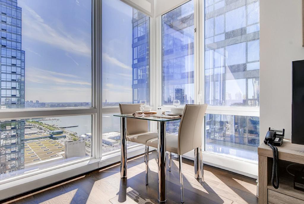 Global Luxury At Sky New York