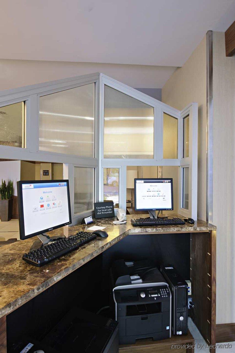 Hampton Madison Square Garden