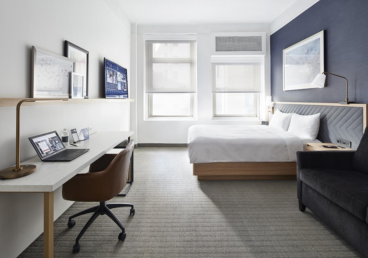 Radisson Street Hotel 4*