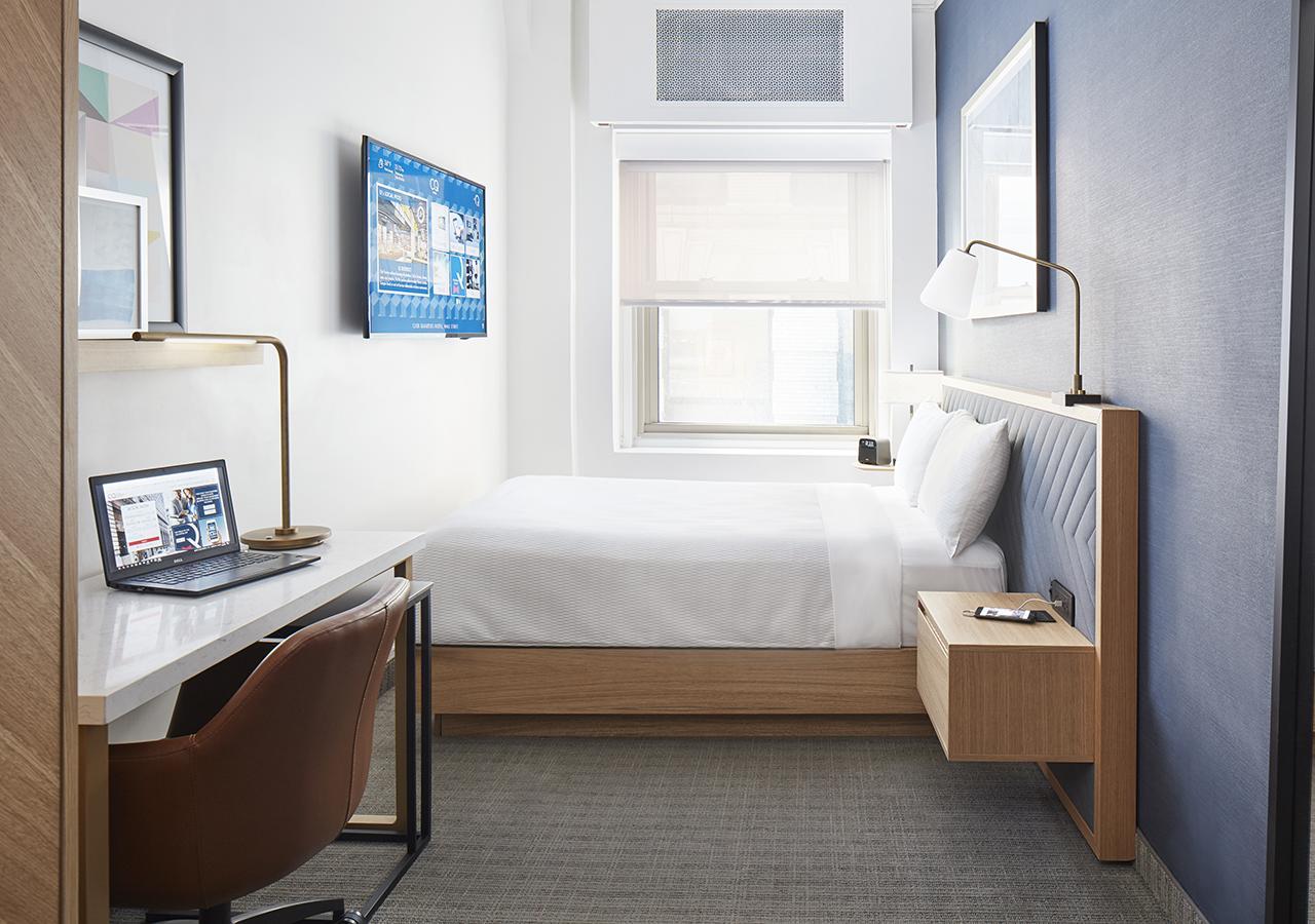 Radisson Street Hotel 4*