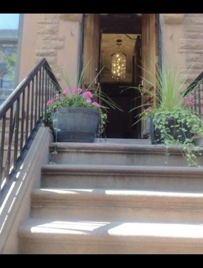 Harlem Brownstone Apartment New York