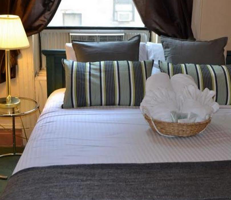 Chelsea (adults Only)