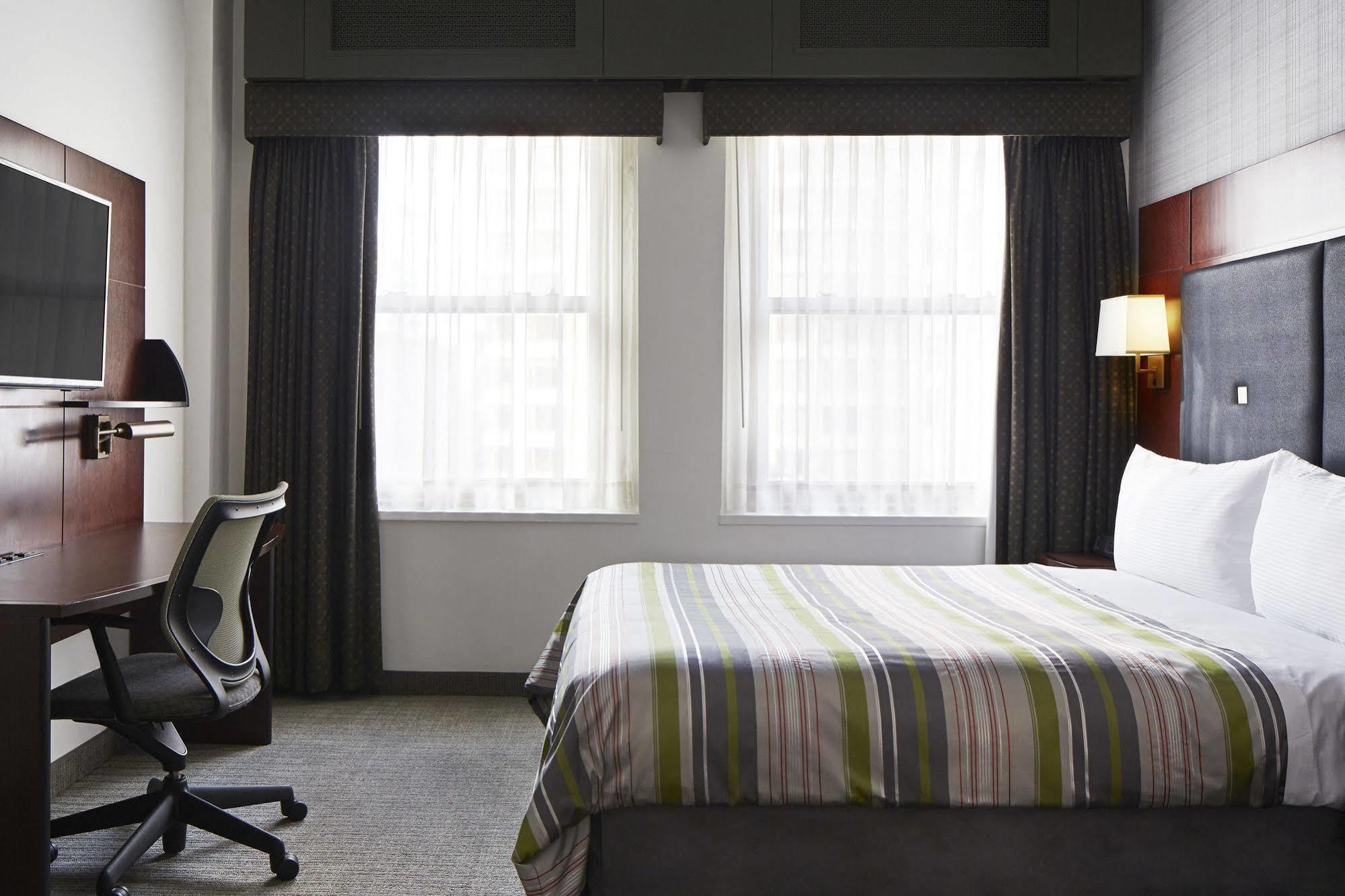 Hotel Radisson Street