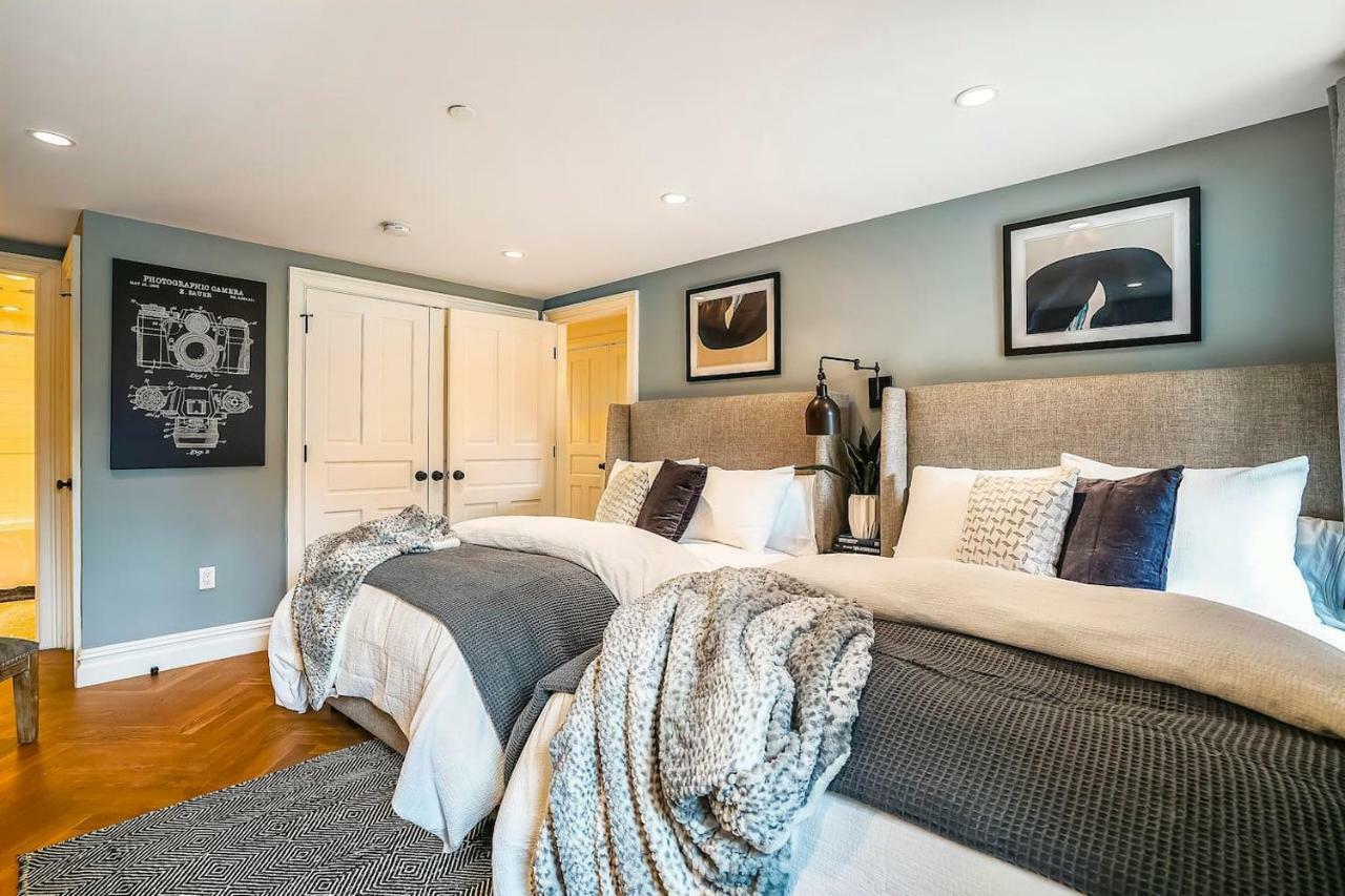 Stayloom's Gorgeous Luxe Brownstone | Near A/c Villa *