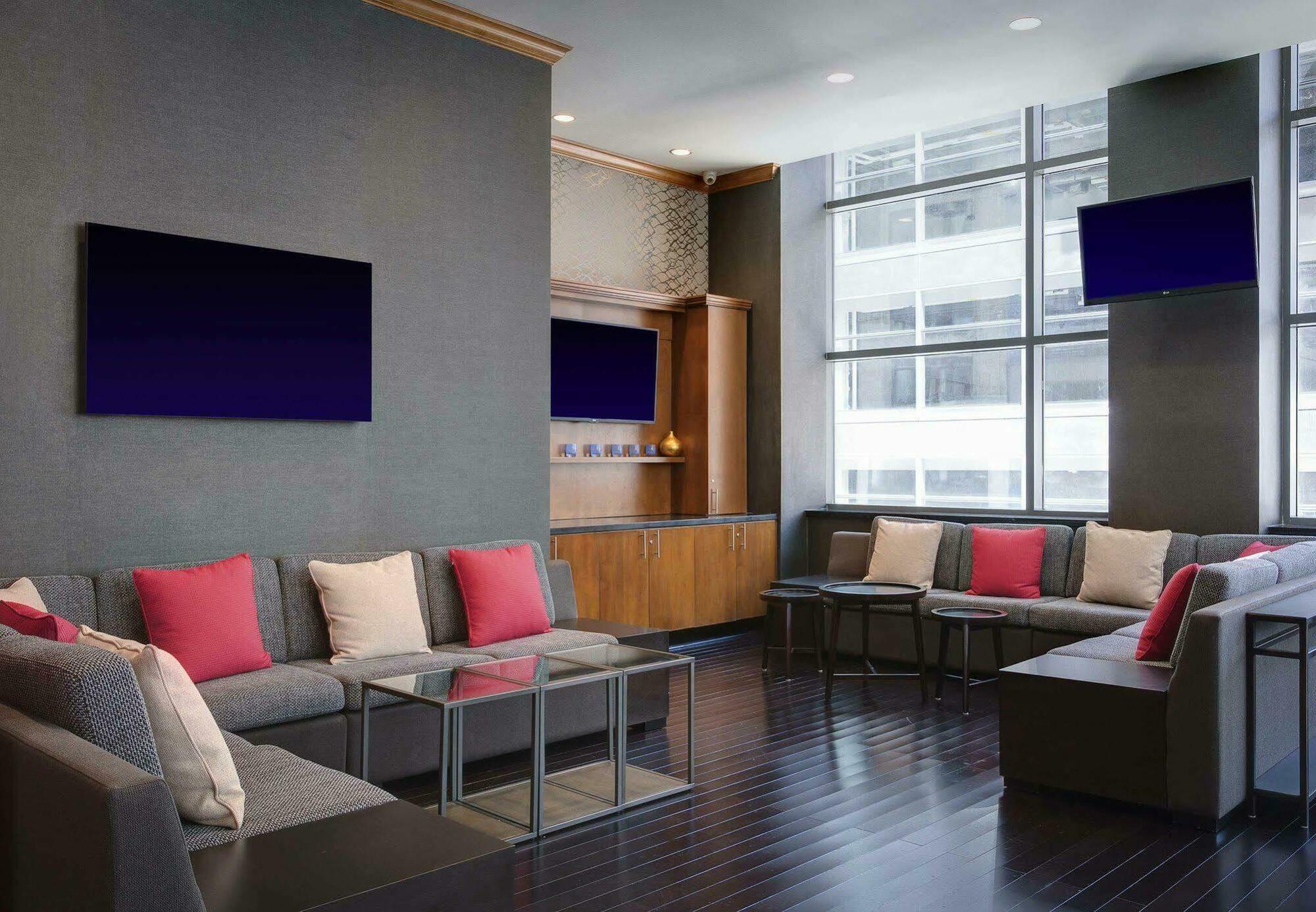 By Marriott Manhattan/times Square 4* New York