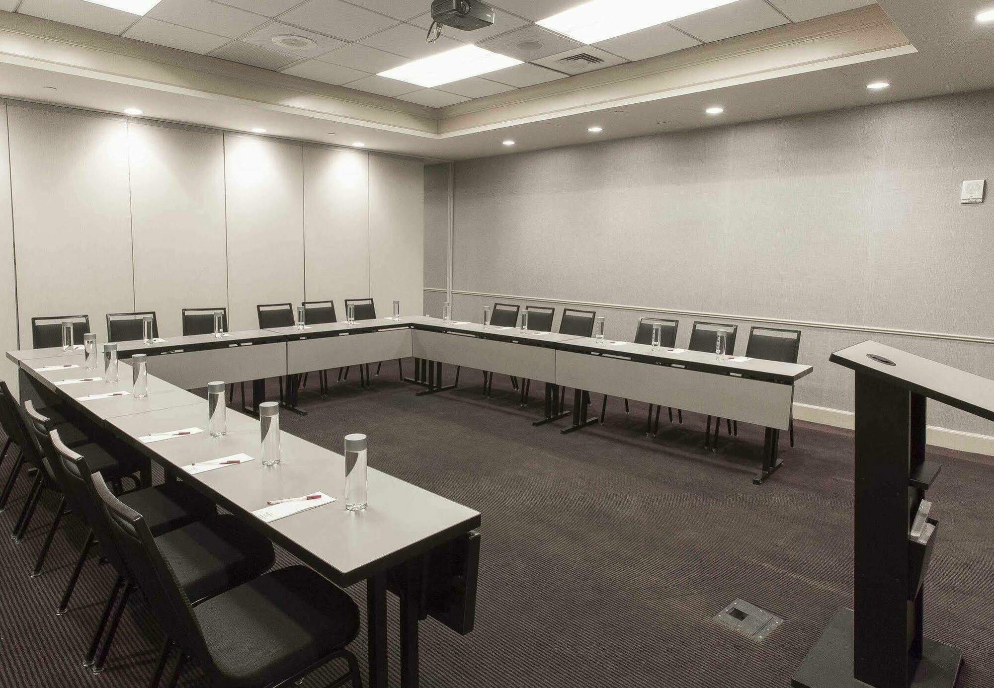 By Marriott Manhattan/times Square Hotel 4*