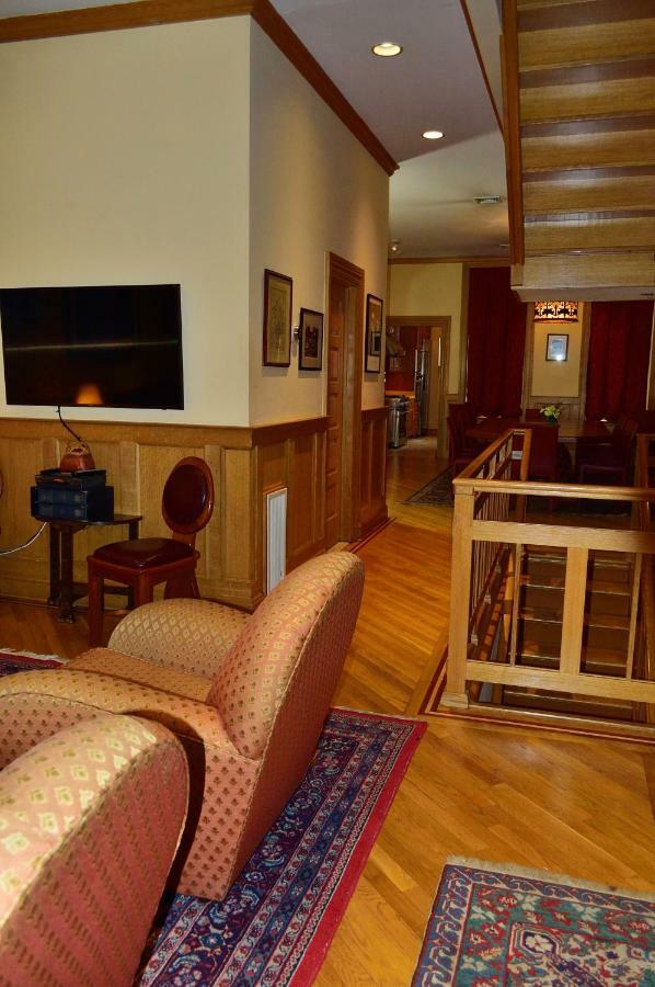 Ferienhaus Harlem Jazz Getaway Mansion. *