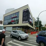 Classical American House 3 * New York