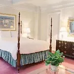Hotel Roger Smith