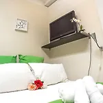 Macy Empire Apartment New York
