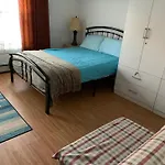 Classical American House 3 *